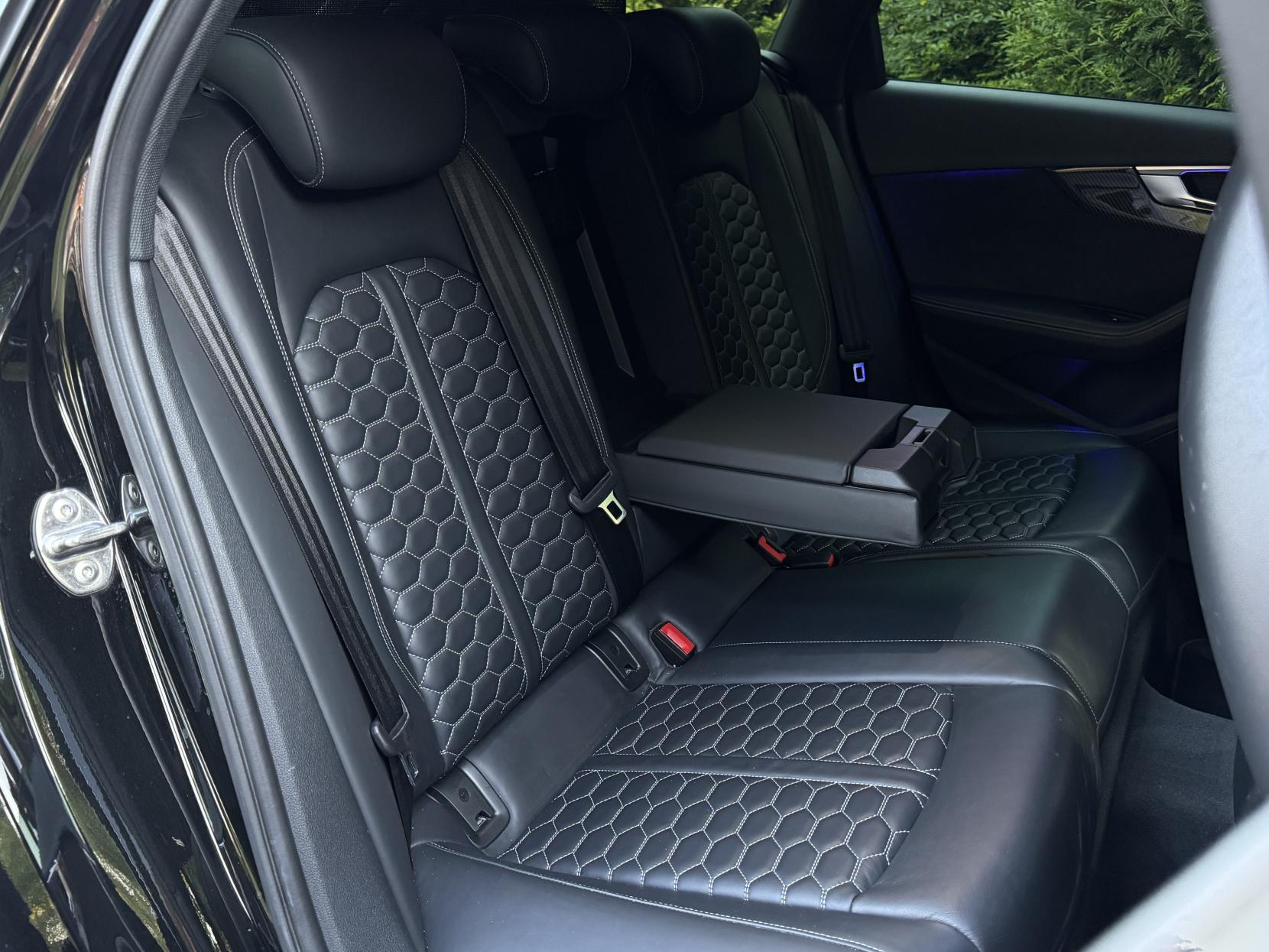 Audi RS4 Avant 2.9 TFSI V6 Estate 5dr Petrol Tiptronic quattro Euro 6 (s/s) (450 ps)