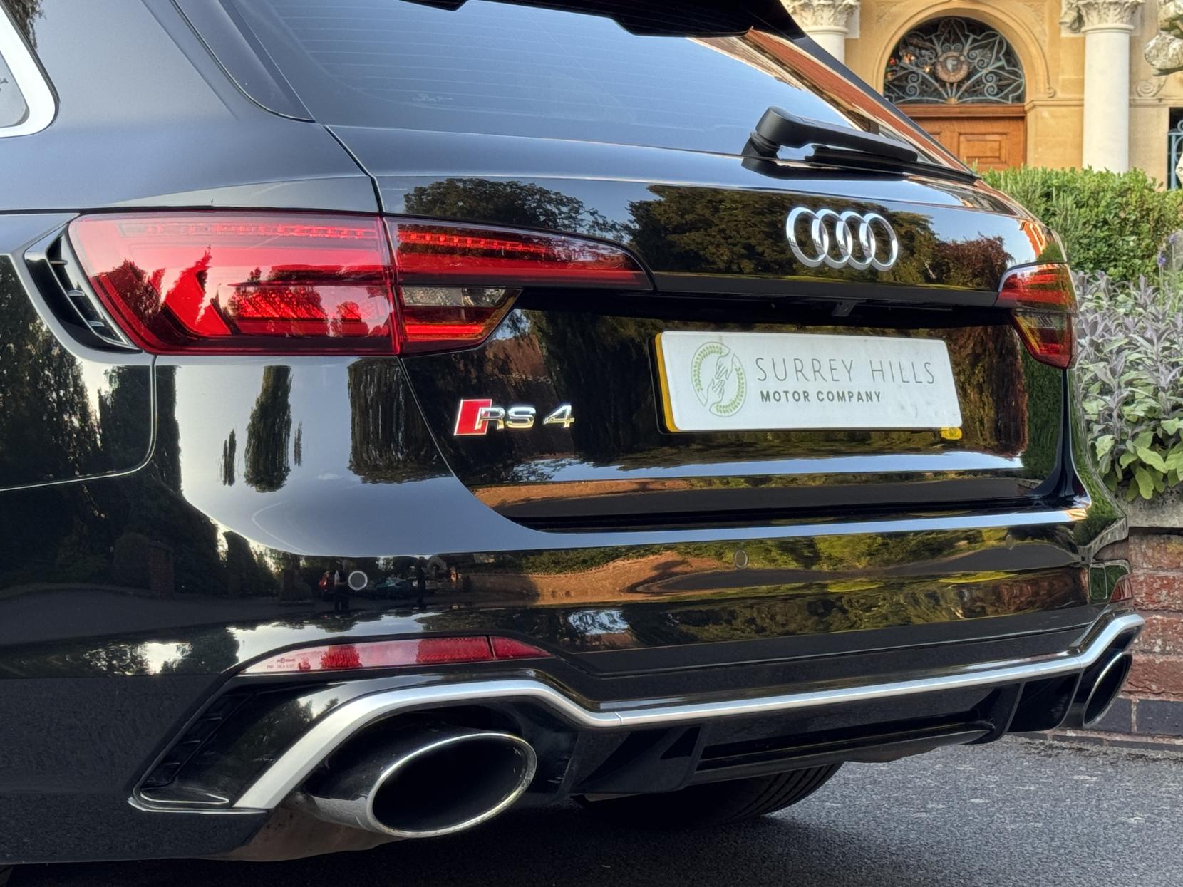 Audi RS4 Avant 2.9 TFSI V6 Estate 5dr Petrol Tiptronic quattro Euro 6 (s/s) (450 ps)
