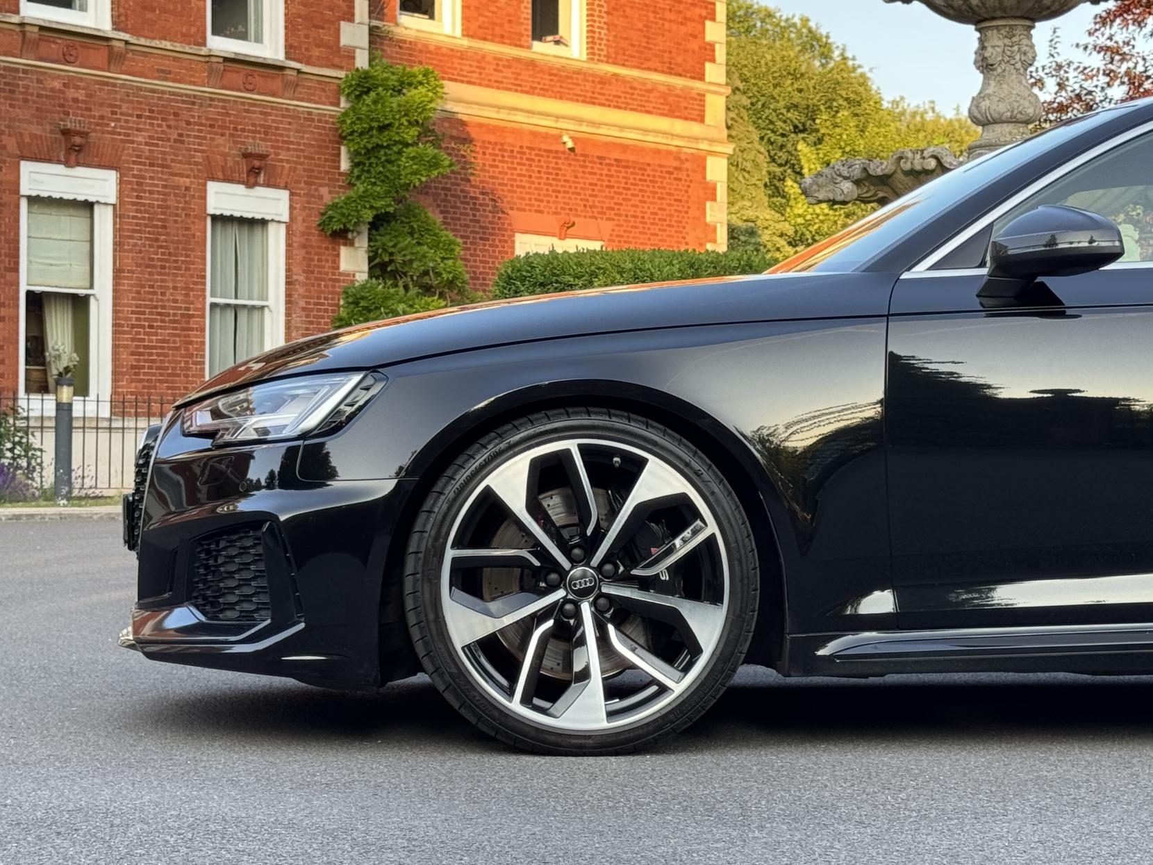 Audi RS4 Avant 2.9 TFSI V6 Estate 5dr Petrol Tiptronic quattro Euro 6 (s/s) (450 ps)