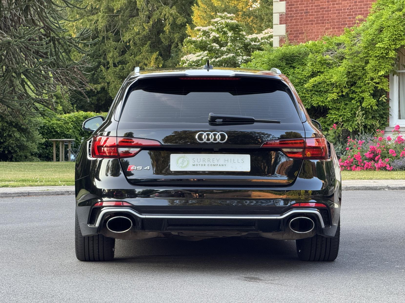 Audi RS4 Avant 2.9 TFSI V6 Estate 5dr Petrol Tiptronic quattro Euro 6 (s/s) (450 ps)
