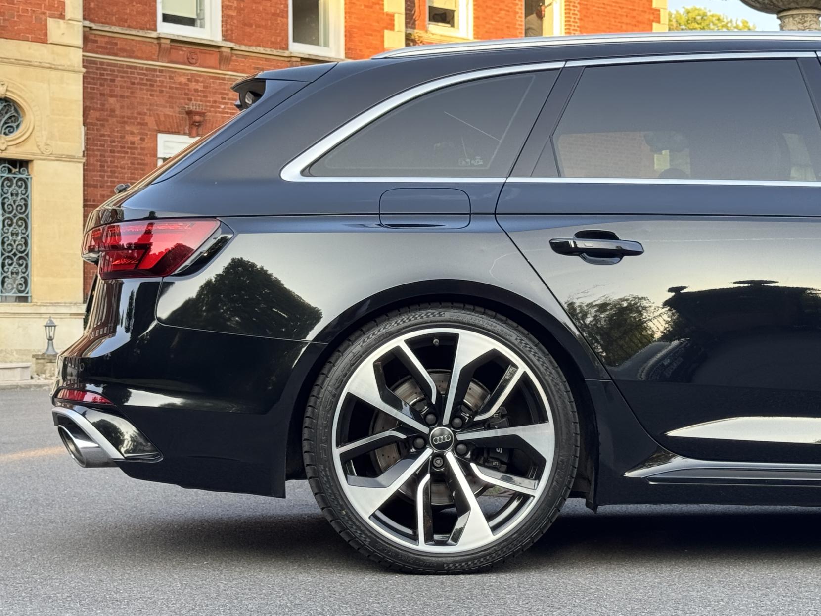 Audi RS4 Avant 2.9 TFSI V6 Estate 5dr Petrol Tiptronic quattro Euro 6 (s/s) (450 ps)