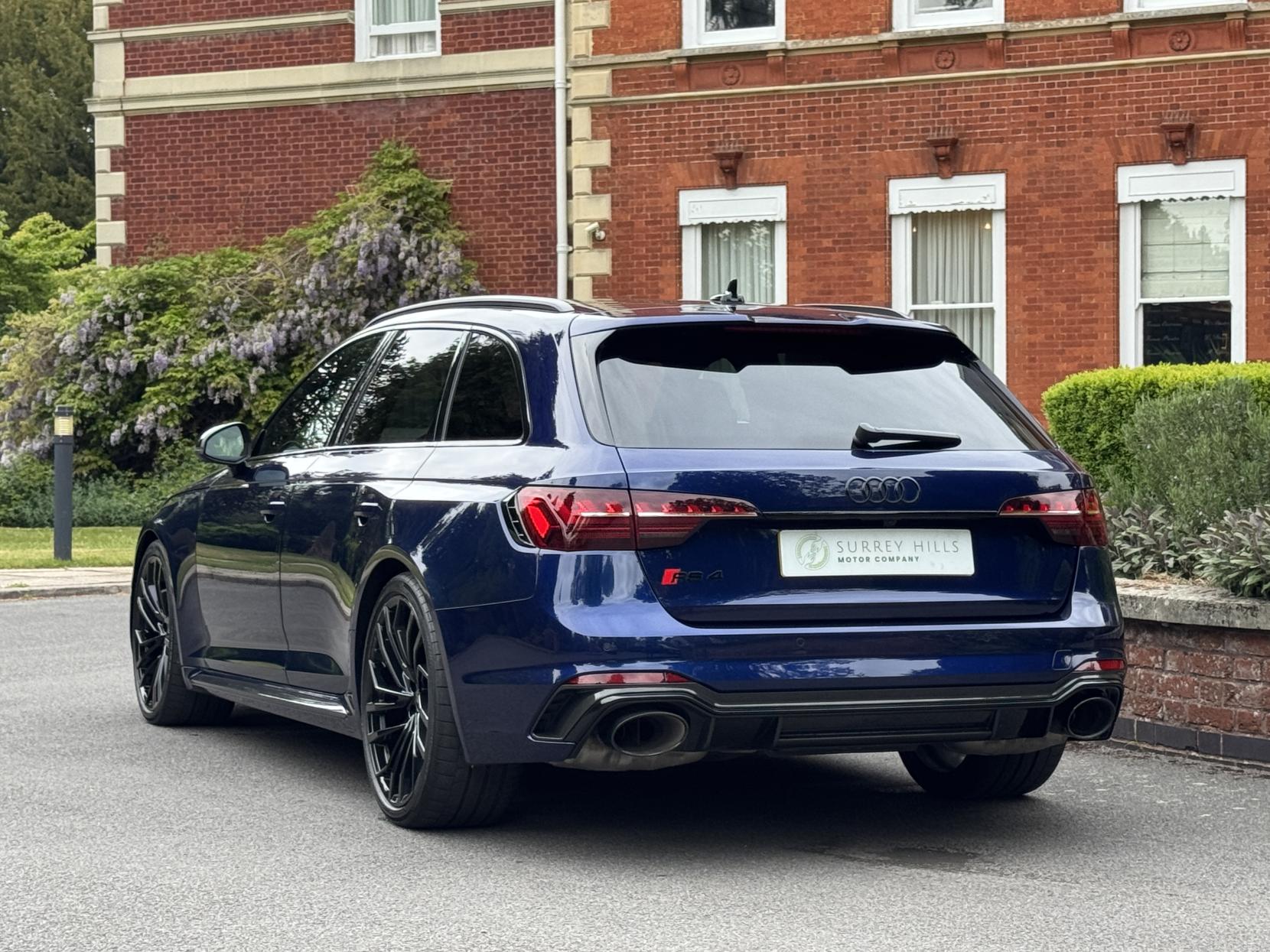 Audi RS4 Avant 2.9 TFSI V6 Carbon Black Estate 5dr Petrol Tiptronic quattro Euro 6 (s/s) (450 ps)
