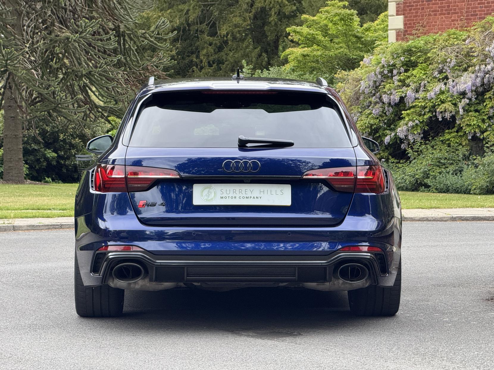 Audi RS4 Avant 2.9 TFSI V6 Carbon Black Estate 5dr Petrol Tiptronic quattro Euro 6 (s/s) (450 ps)