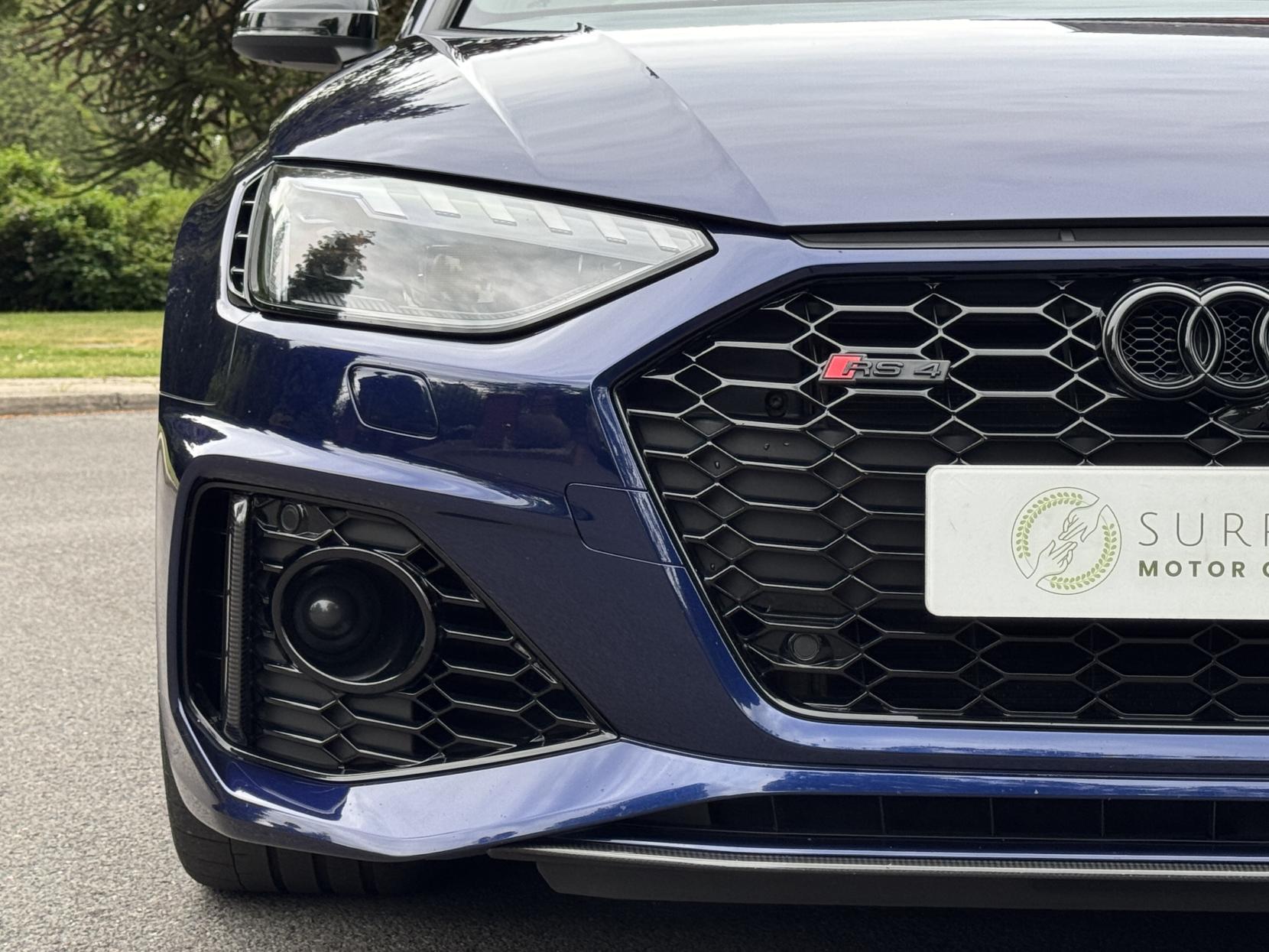 Audi RS4 Avant 2.9 TFSI V6 Carbon Black Estate 5dr Petrol Tiptronic quattro Euro 6 (s/s) (450 ps)