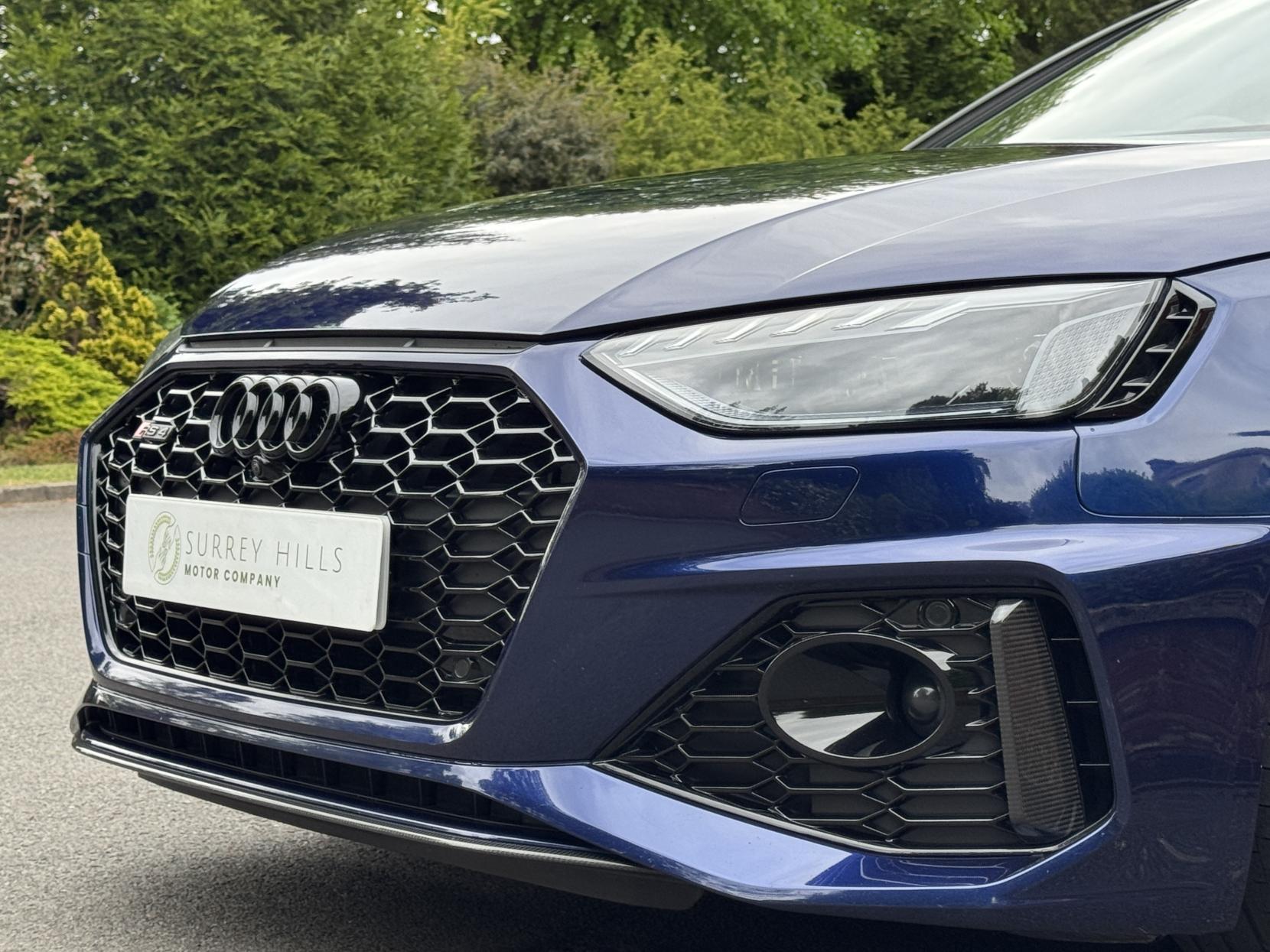 Audi RS4 Avant 2.9 TFSI V6 Carbon Black Estate 5dr Petrol Tiptronic quattro Euro 6 (s/s) (450 ps)