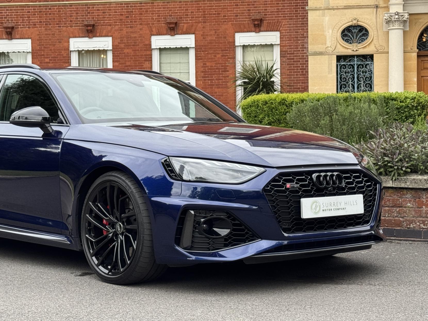 Audi RS4 Avant 2.9 TFSI V6 Carbon Black Estate 5dr Petrol Tiptronic quattro Euro 6 (s/s) (450 ps)