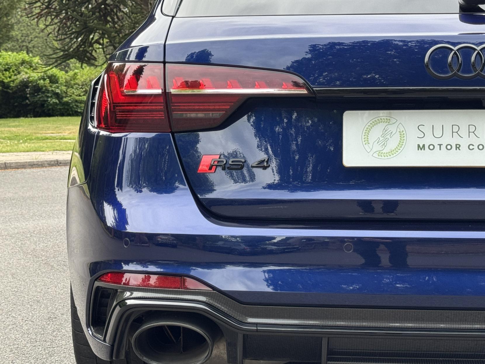 Audi RS4 Avant 2.9 TFSI V6 Carbon Black Estate 5dr Petrol Tiptronic quattro Euro 6 (s/s) (450 ps)