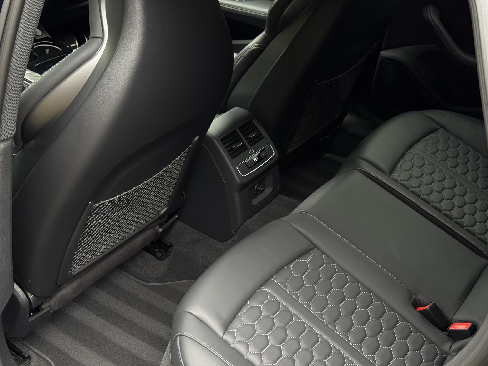 Audi RS4 Avant 2.9 TFSI V6 Carbon Black Estate 5dr Petrol Tiptronic quattro Euro 6 (s/s) (450 ps)
