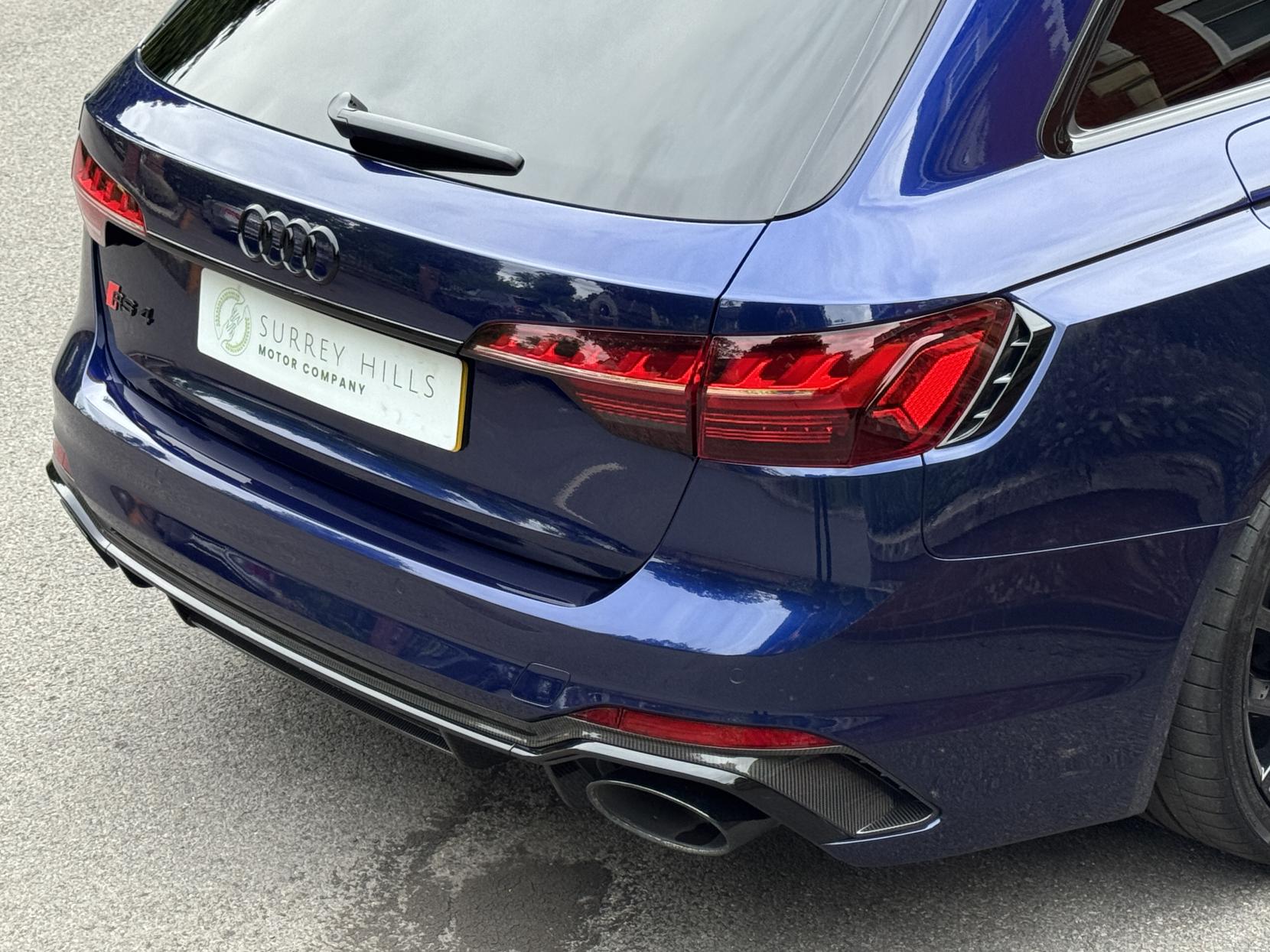 Audi RS4 Avant 2.9 TFSI V6 Carbon Black Estate 5dr Petrol Tiptronic quattro Euro 6 (s/s) (450 ps)