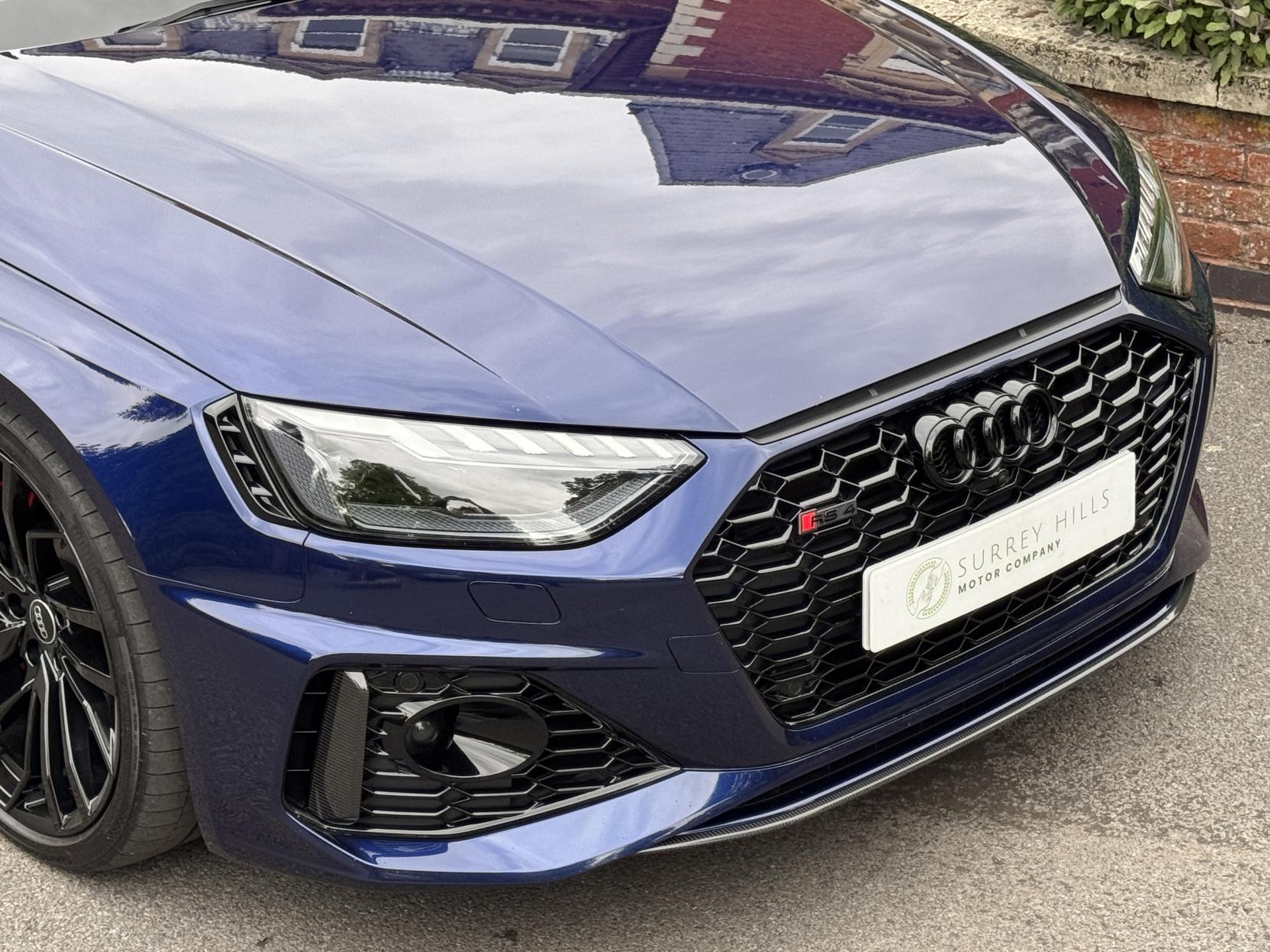 Audi RS4 Avant 2.9 TFSI V6 Carbon Black Estate 5dr Petrol Tiptronic quattro Euro 6 (s/s) (450 ps)
