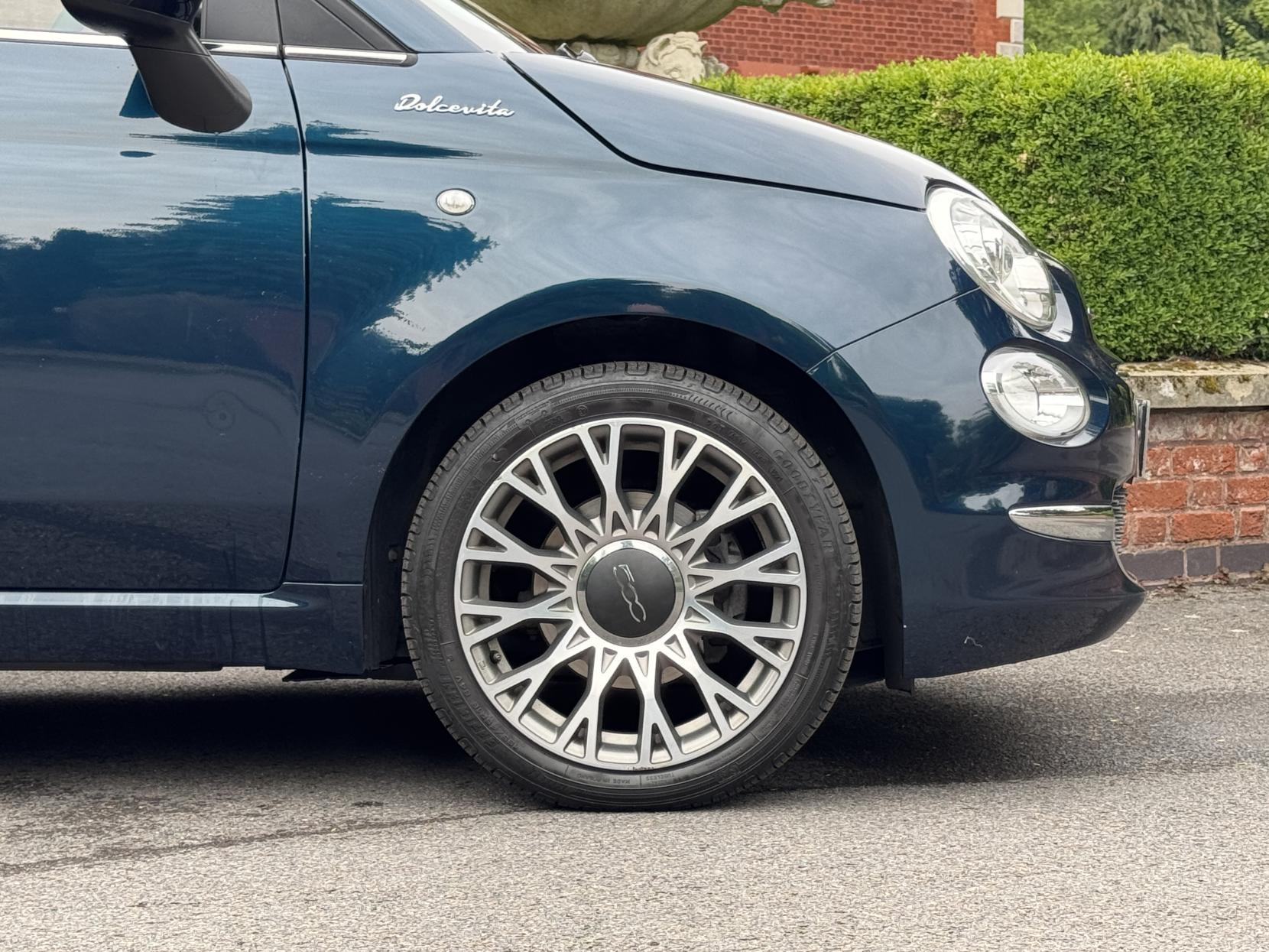Fiat 500 1.0 MHEV Dolcevita Hatchback 3dr Petrol Manual Euro 6 (s/s) (70 bhp)