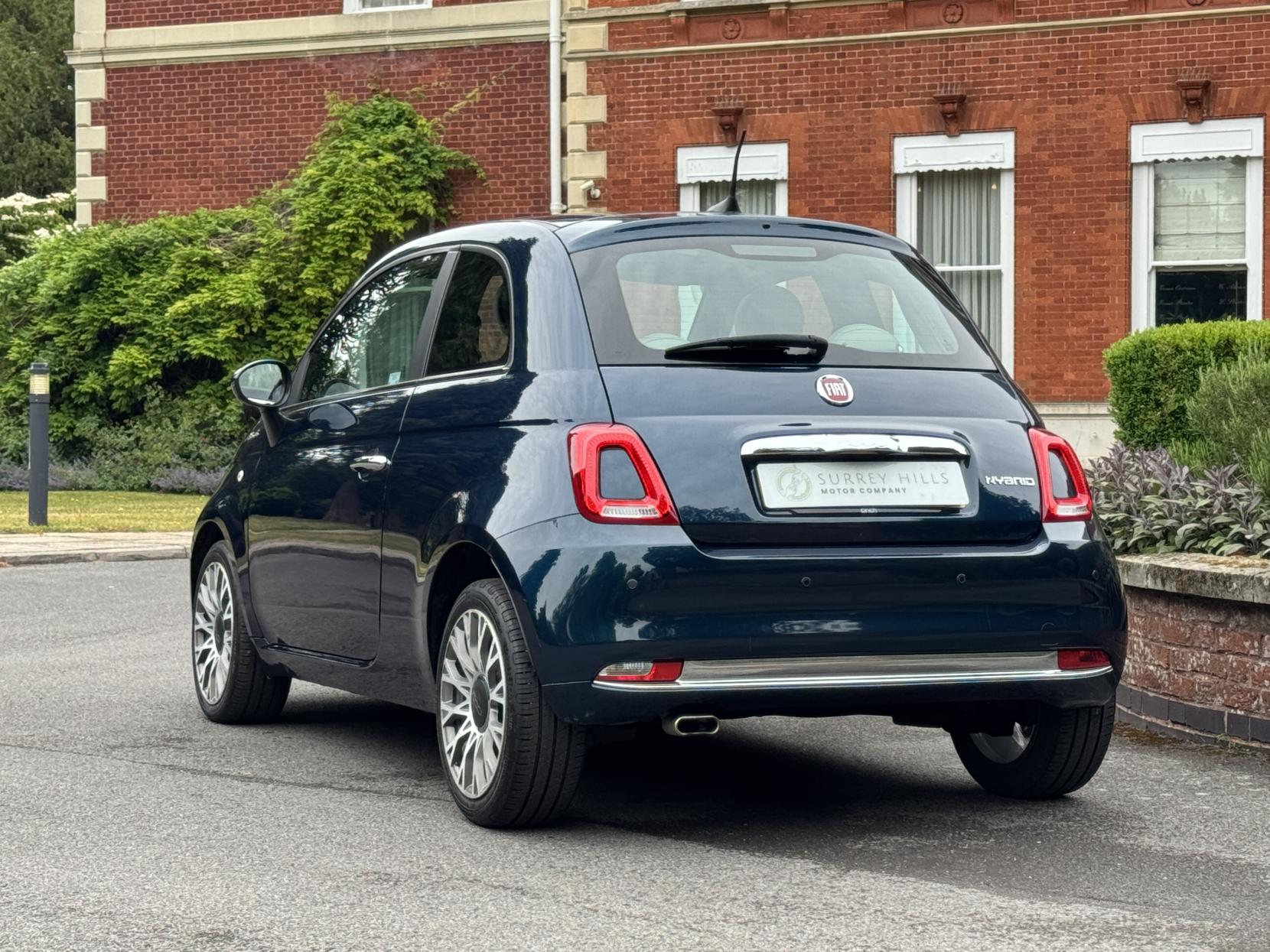 Fiat 500 1.0 MHEV Dolcevita Hatchback 3dr Petrol Manual Euro 6 (s/s) (70 bhp)