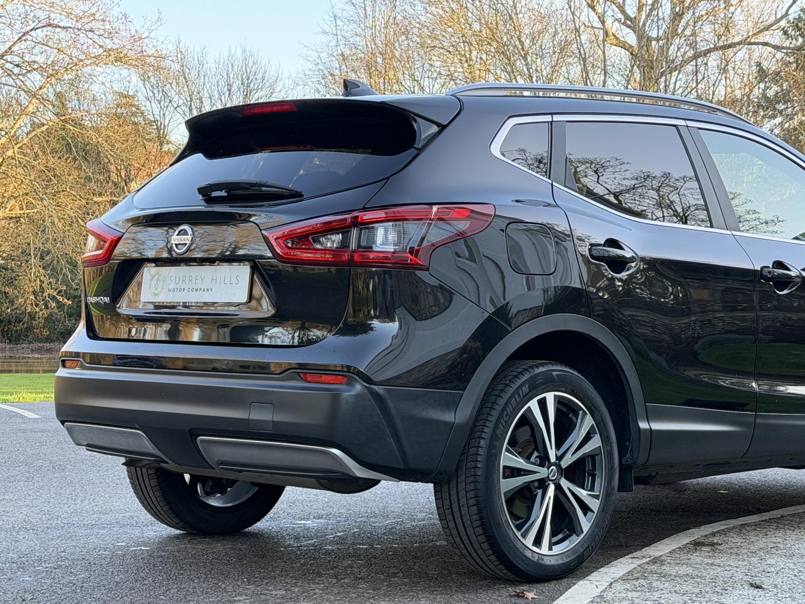 Nissan Qashqai 1.3 DIG-T N-Connecta SUV 5dr Petrol DCT Auto Euro 6 (s/s) (160 ps)