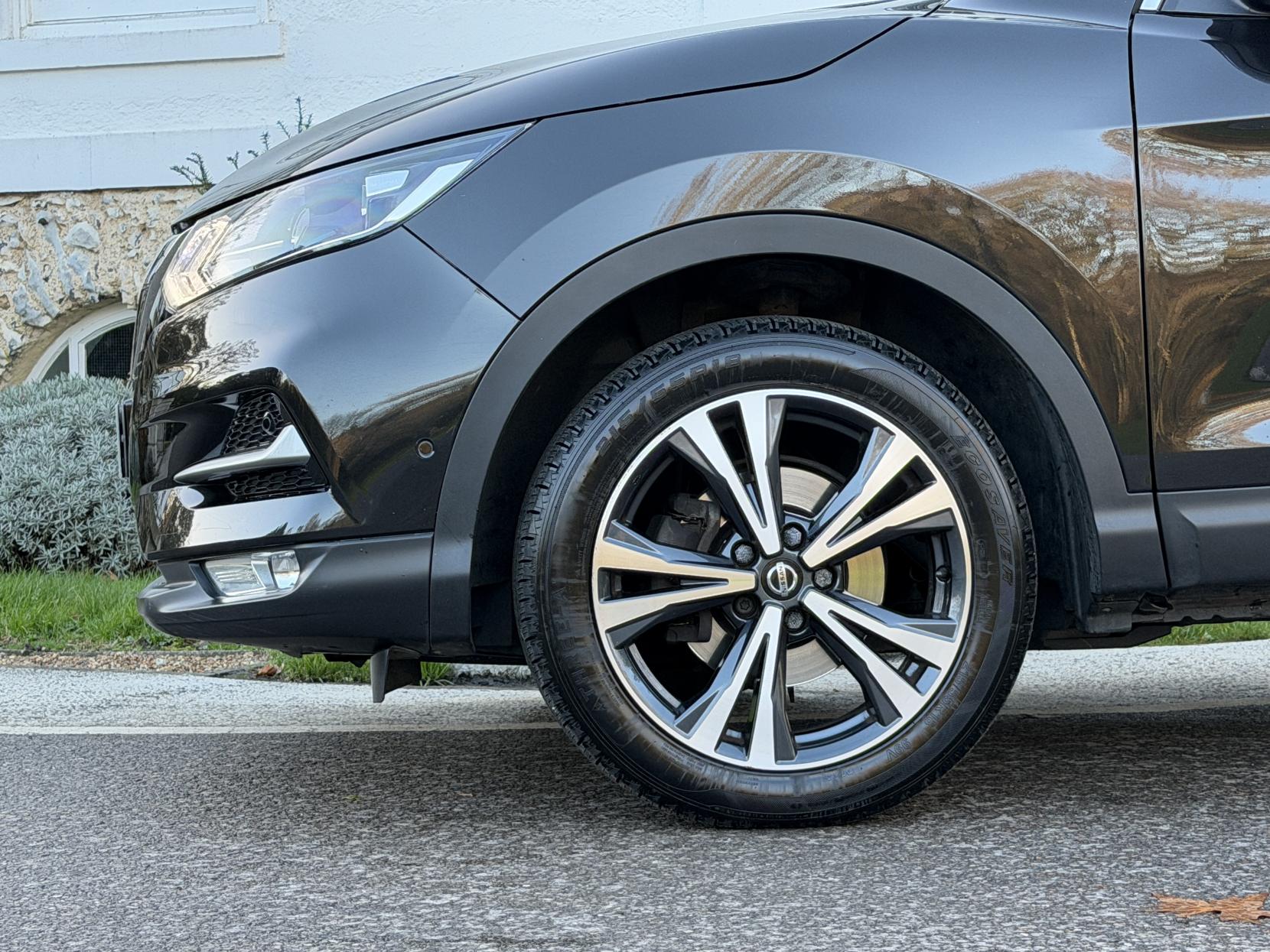 Nissan Qashqai 1.3 DIG-T N-Connecta SUV 5dr Petrol DCT Auto Euro 6 (s/s) (160 ps)