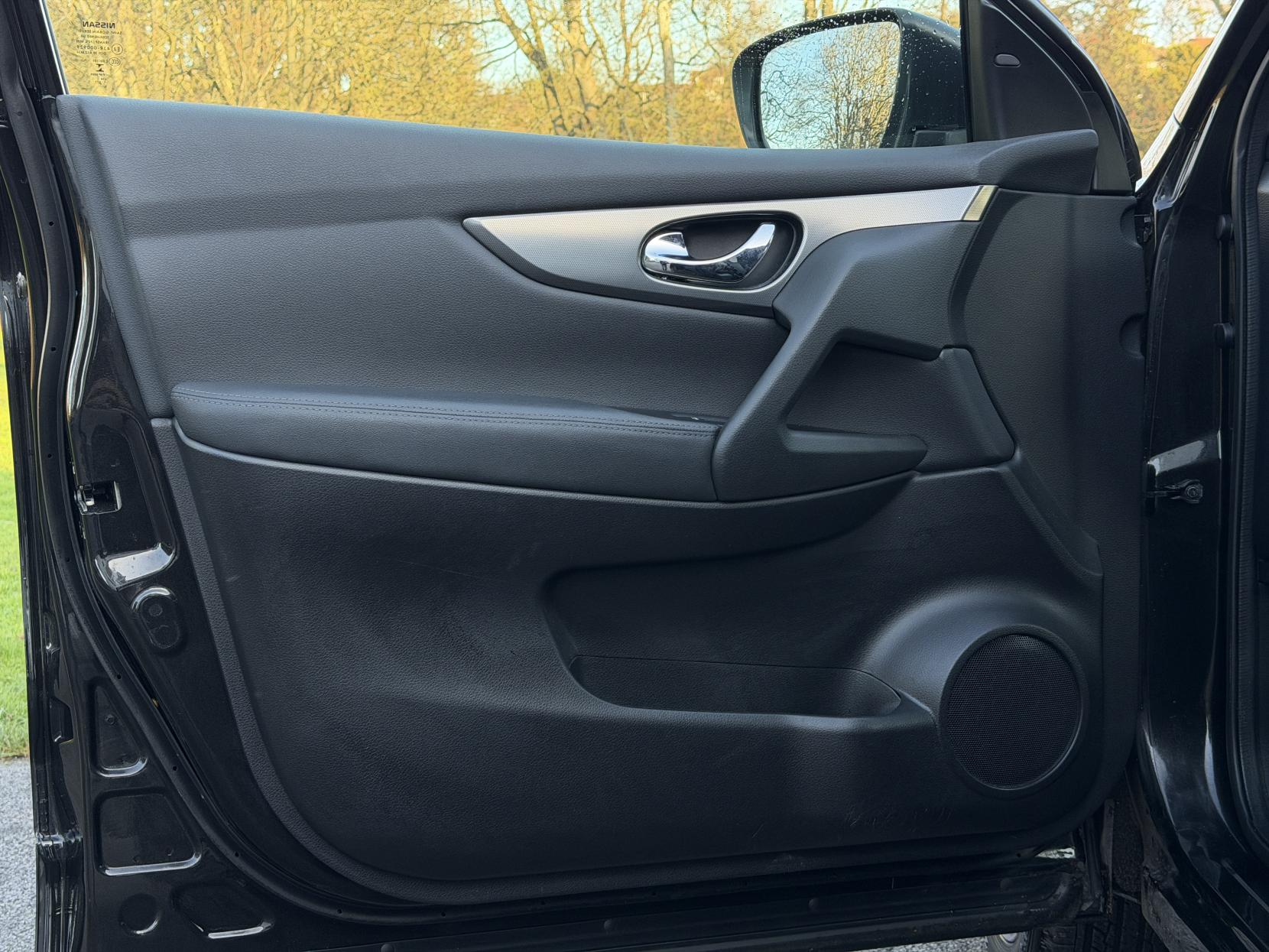 Nissan Qashqai 1.3 DIG-T N-Connecta SUV 5dr Petrol DCT Auto Euro 6 (s/s) (160 ps)