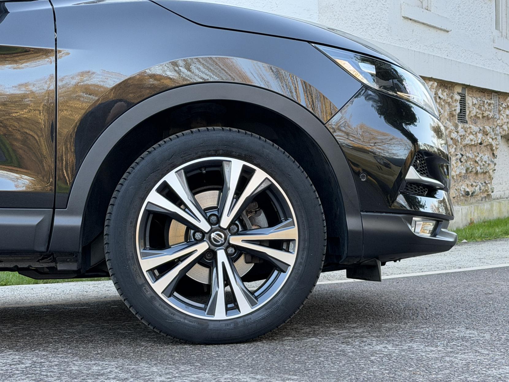 Nissan Qashqai 1.3 DIG-T N-Connecta SUV 5dr Petrol DCT Auto Euro 6 (s/s) (160 ps)