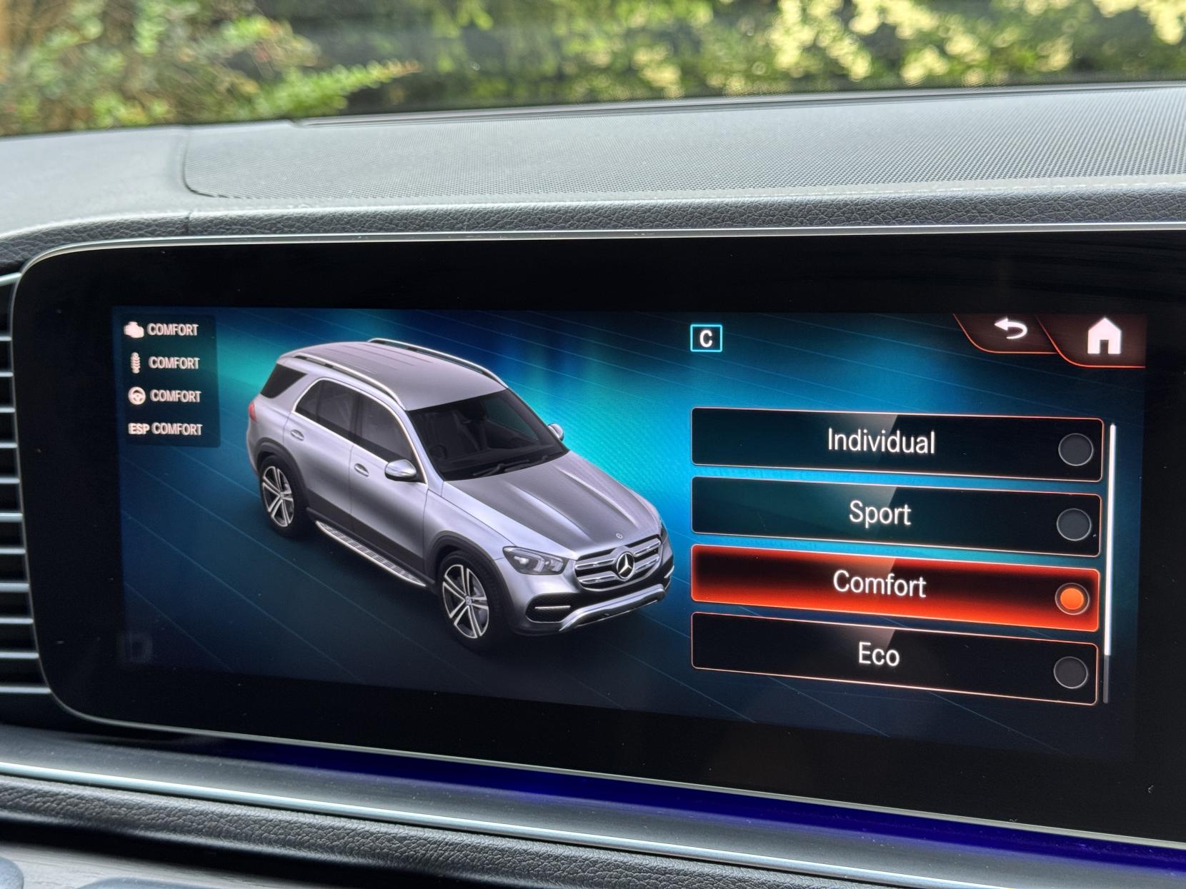 Mercedes-Benz GLE 2.9 GLE350d AMG Line (Premium) SUV 5dr Diesel G-Tronic 4MATIC Euro 6 (s/s) (7 Seat) (272 ps)