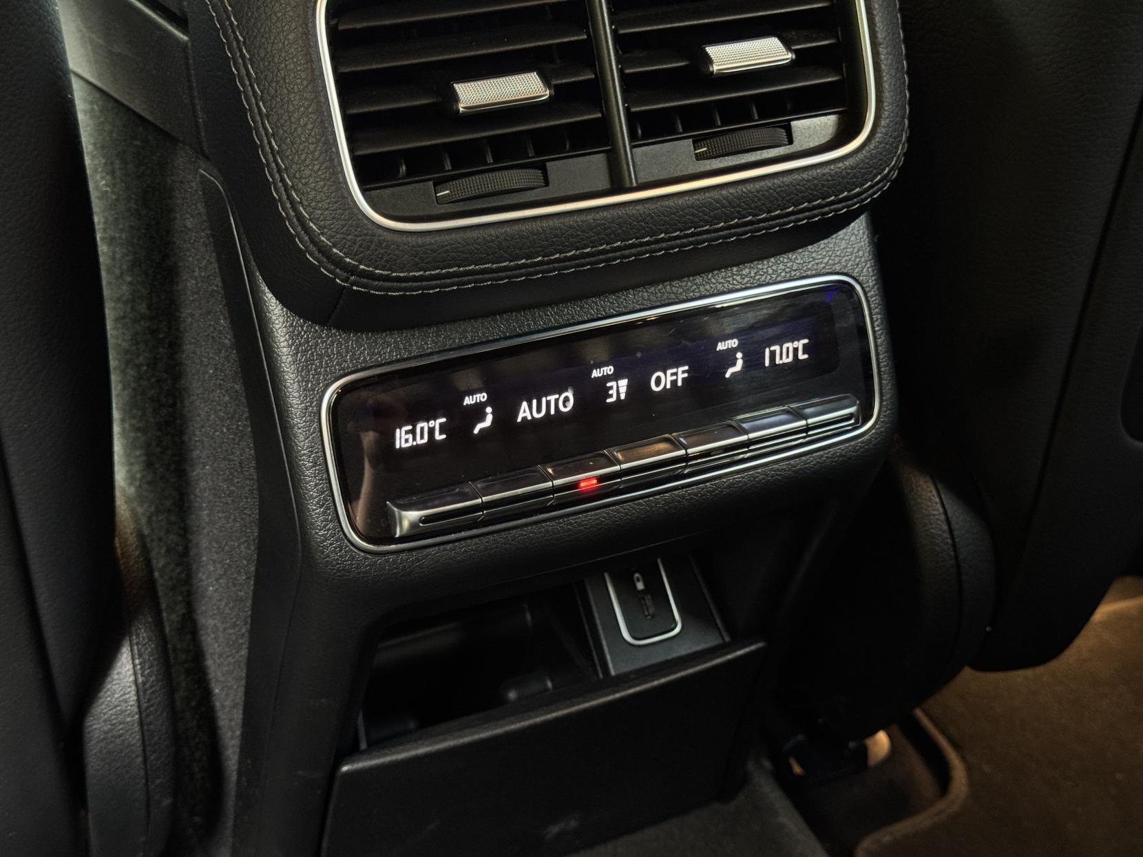 Mercedes-Benz GLE 2.9 GLE350d AMG Line (Premium) SUV 5dr Diesel G-Tronic 4MATIC Euro 6 (s/s) (7 Seat) (272 ps)