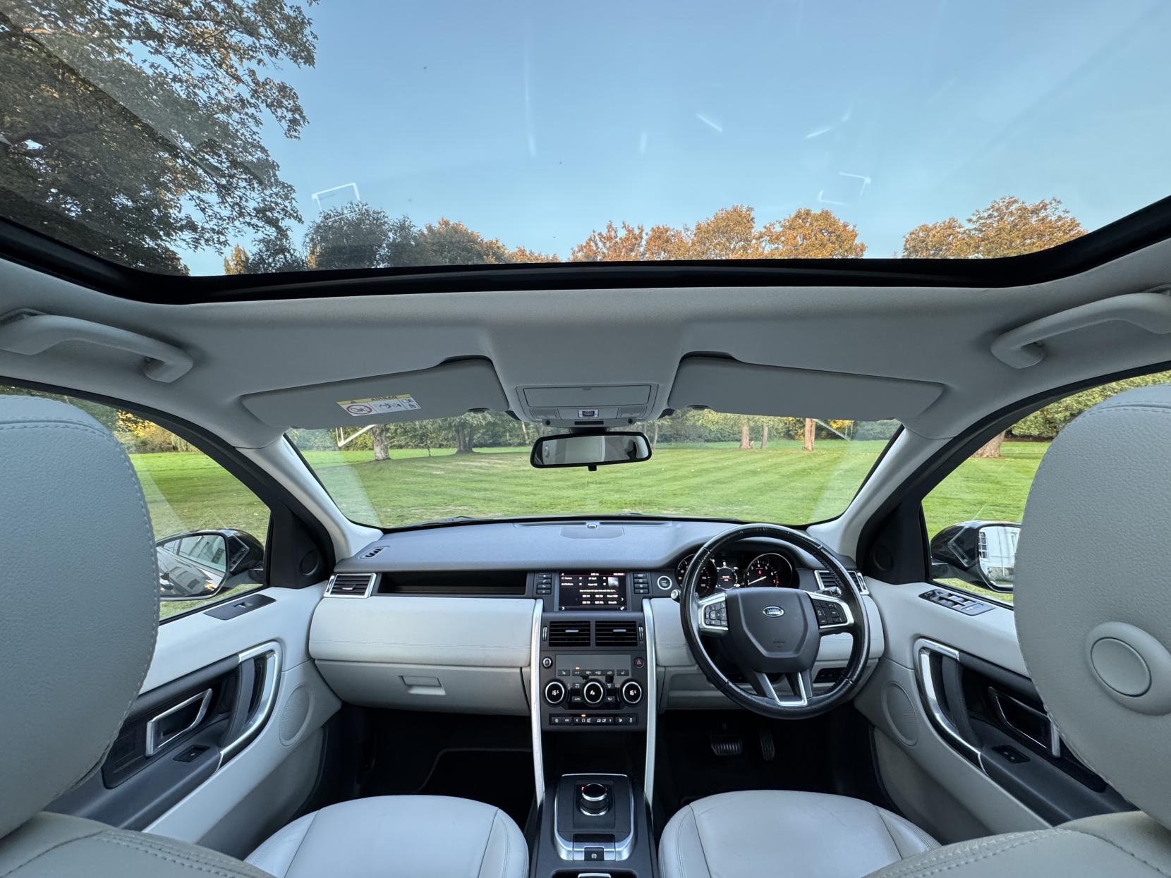 Land Rover Discovery Sport 2.0 Si4 SE Tech SUV 5dr Petrol Auto 4WD Euro 6 (s/s) (240 ps)