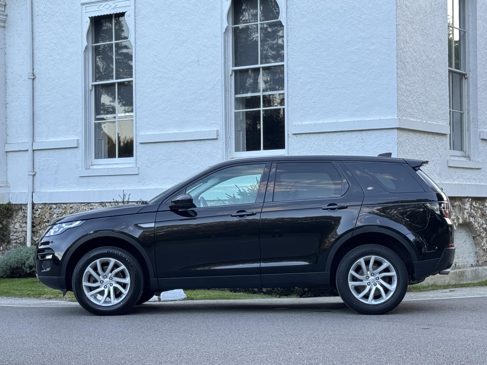 Land Rover Discovery Sport 2.0 Si4 SE Tech SUV 5dr Petrol Auto 4WD Euro 6 (s/s) (240 ps)