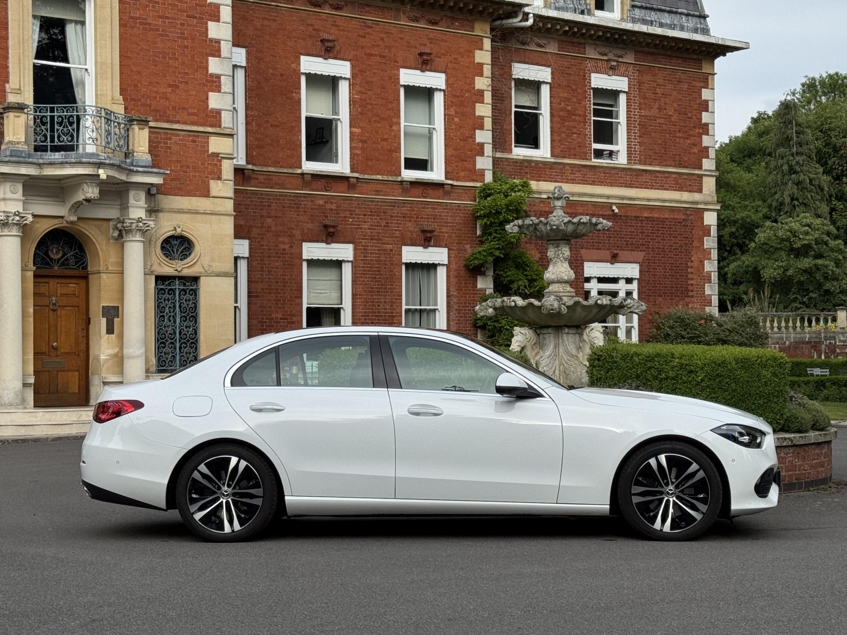 Mercedes-Benz C Class 1.5 C200 MHEV Exclusive Luxury Saloon 4dr Petrol Hybrid G-Tronic+ Euro 6 (s/s) (224 ps)