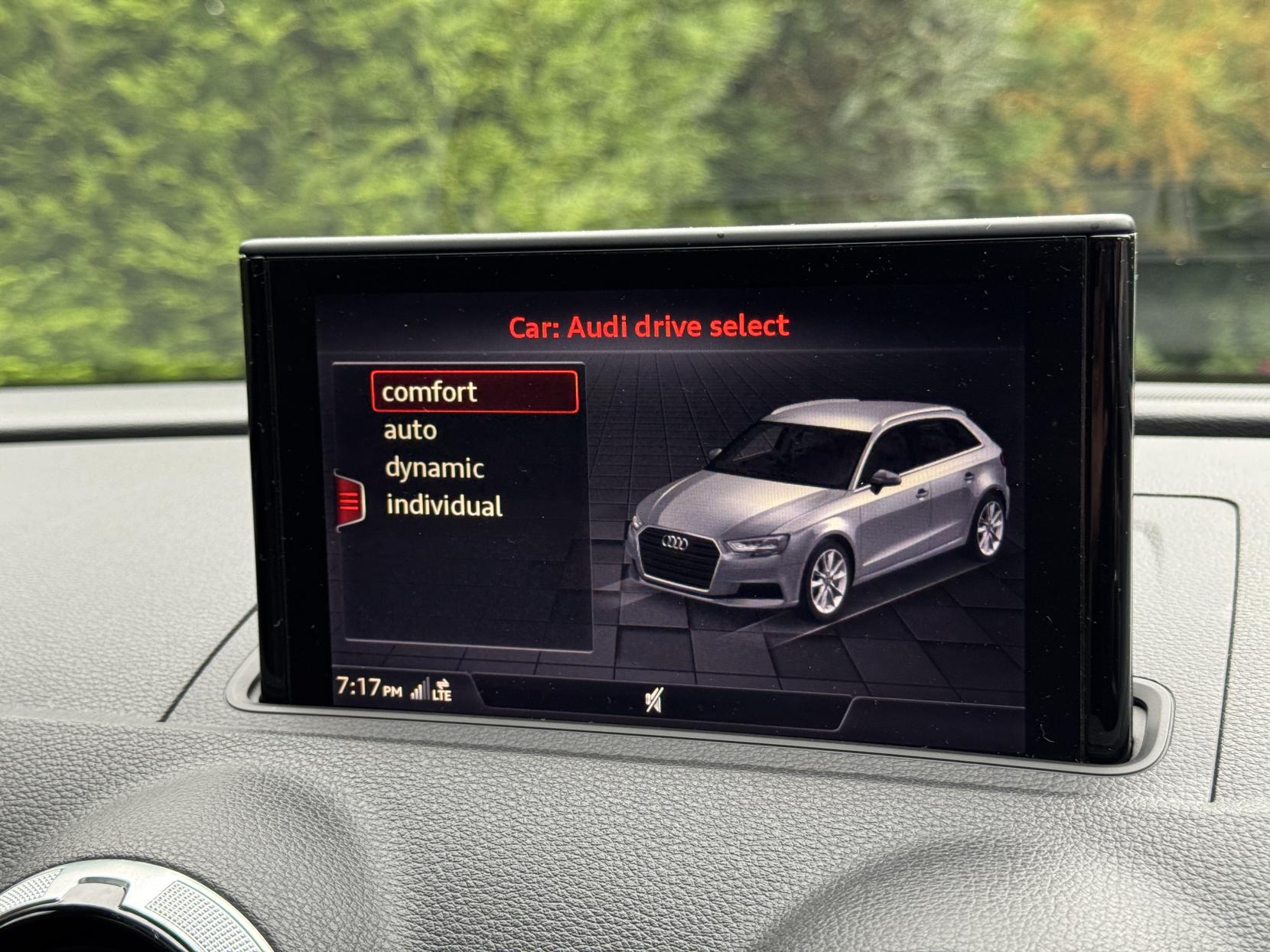 Audi RS3 2.5 TFSI Sportback 5dr Petrol S Tronic quattro Euro 6 (s/s) (400 ps)