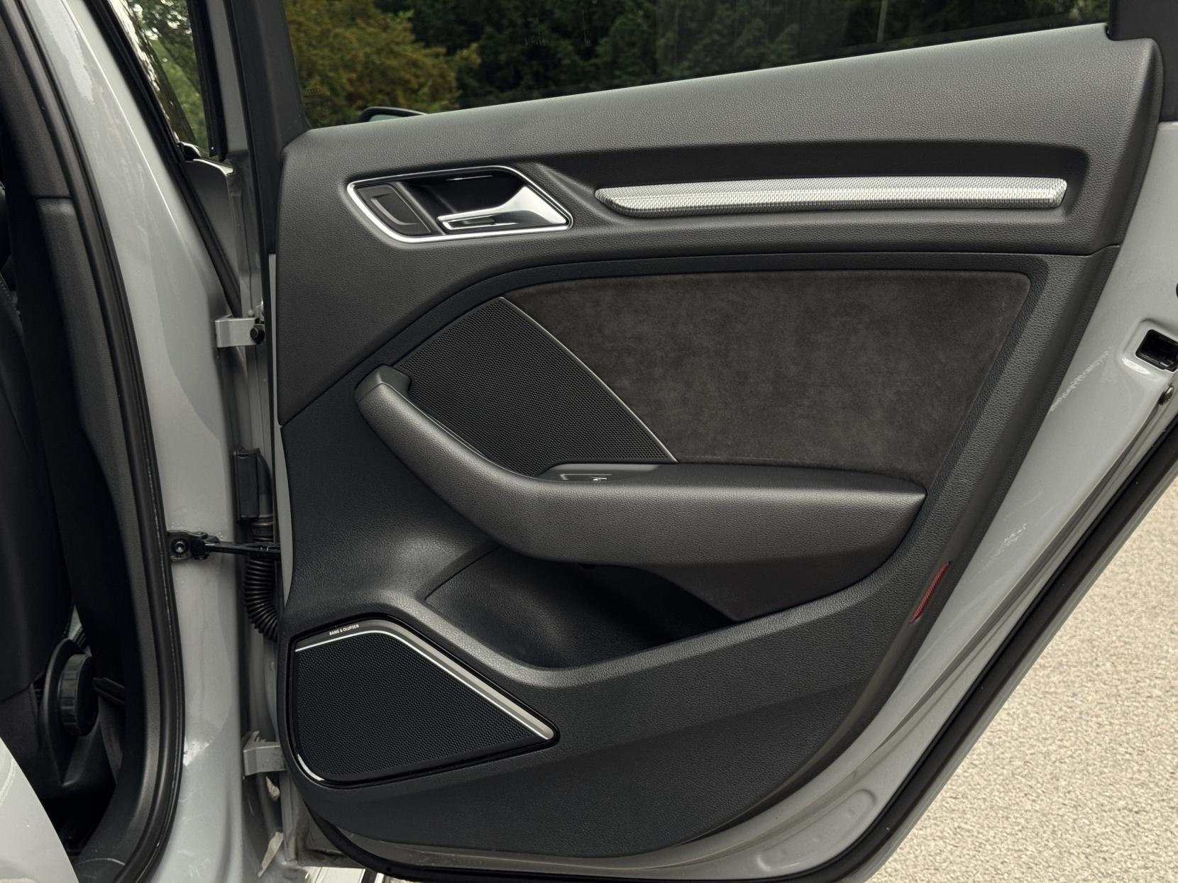 Audi RS3 2.5 TFSI Sportback 5dr Petrol S Tronic quattro Euro 6 (s/s) (400 ps)