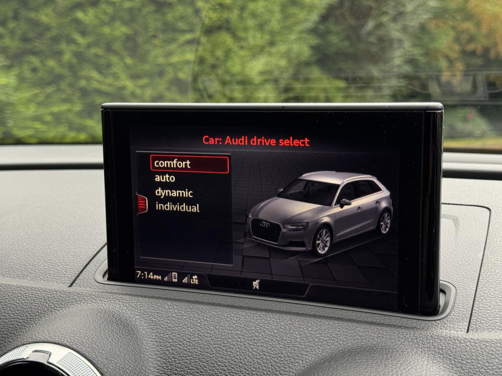 Audi RS3 2.5 TFSI Sportback 5dr Petrol S Tronic quattro Euro 6 (s/s) (400 ps)