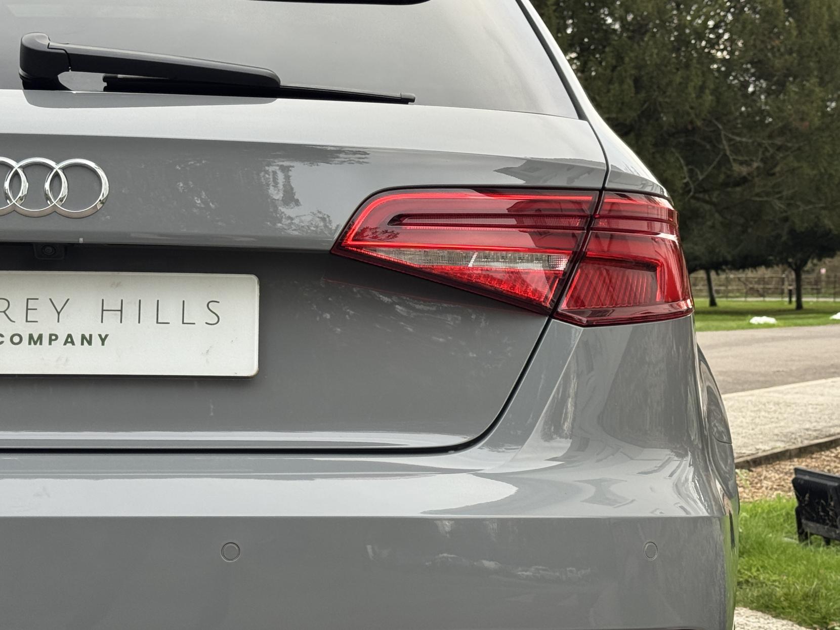 Audi RS3 2.5 TFSI Sportback 5dr Petrol S Tronic quattro Euro 6 (s/s) (400 ps)