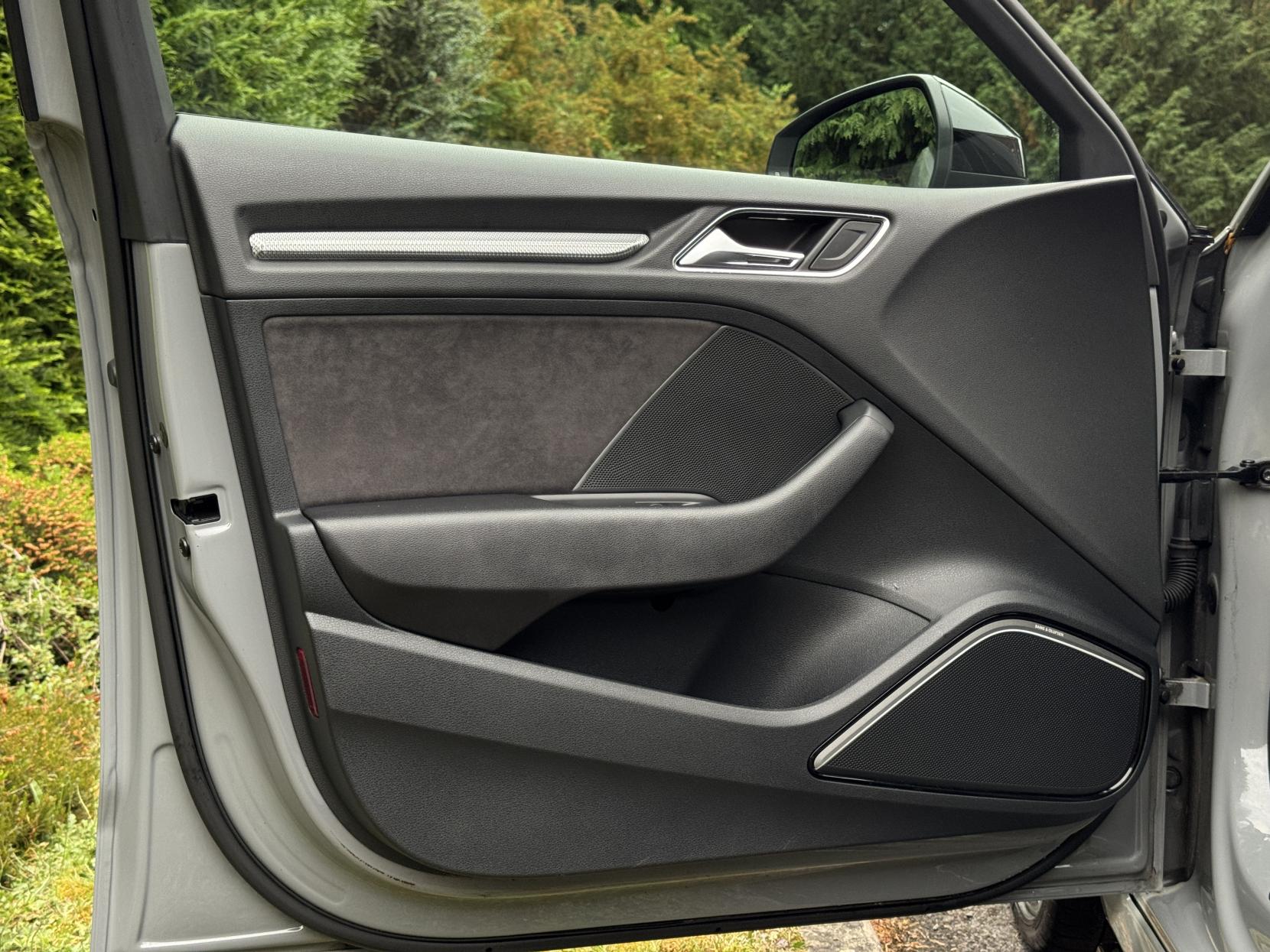 Audi RS3 2.5 TFSI Sportback 5dr Petrol S Tronic quattro Euro 6 (s/s) (400 ps)