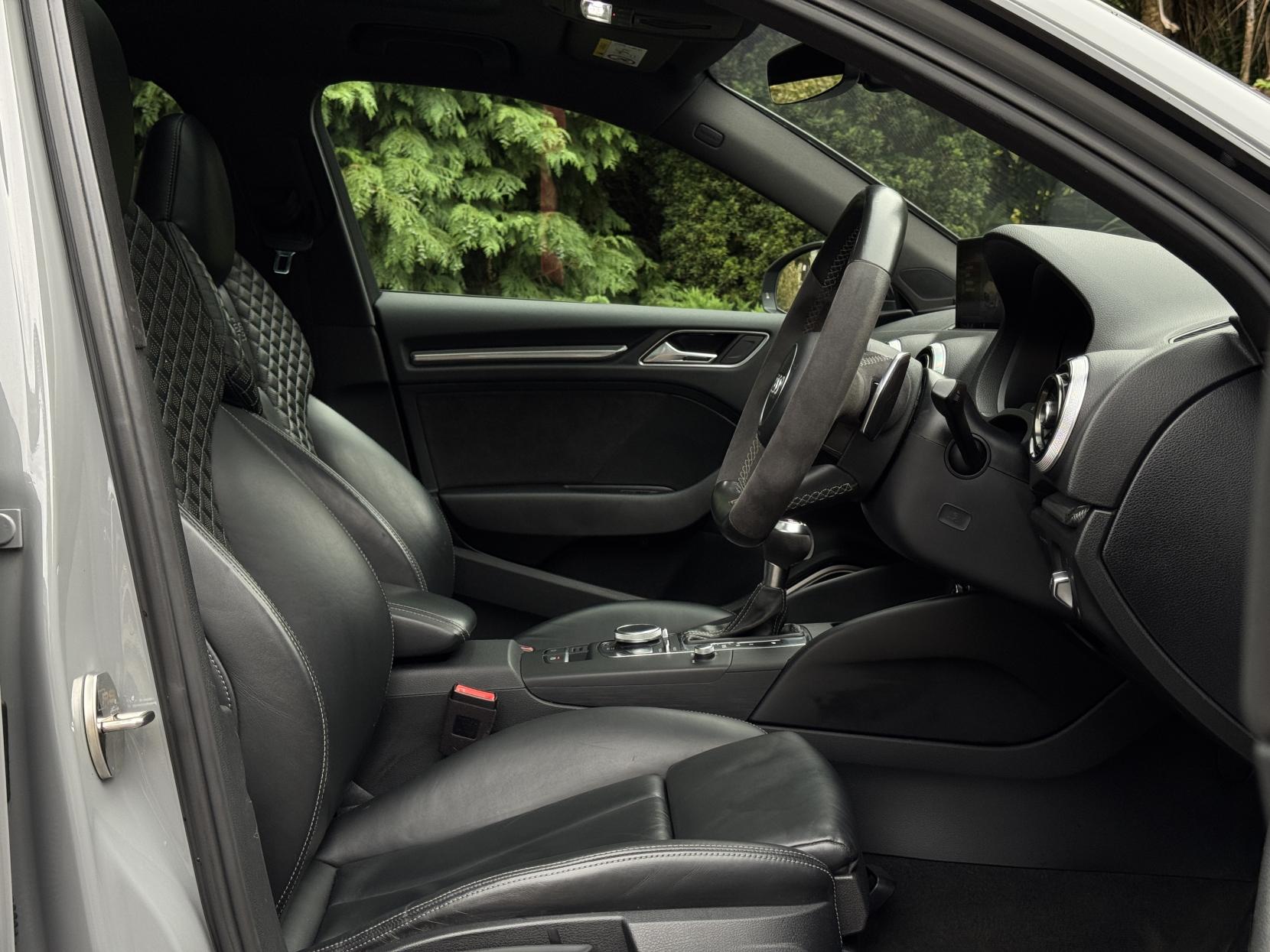 Audi RS3 2.5 TFSI Sportback 5dr Petrol S Tronic quattro Euro 6 (s/s) (400 ps)