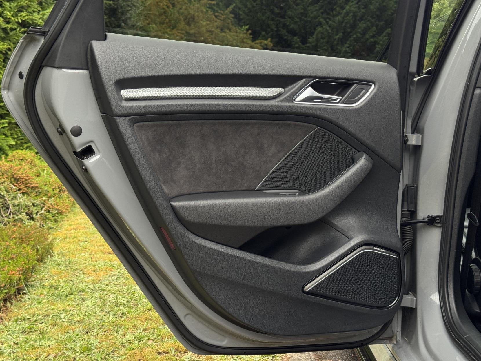 Audi RS3 2.5 TFSI Sportback 5dr Petrol S Tronic quattro Euro 6 (s/s) (400 ps)