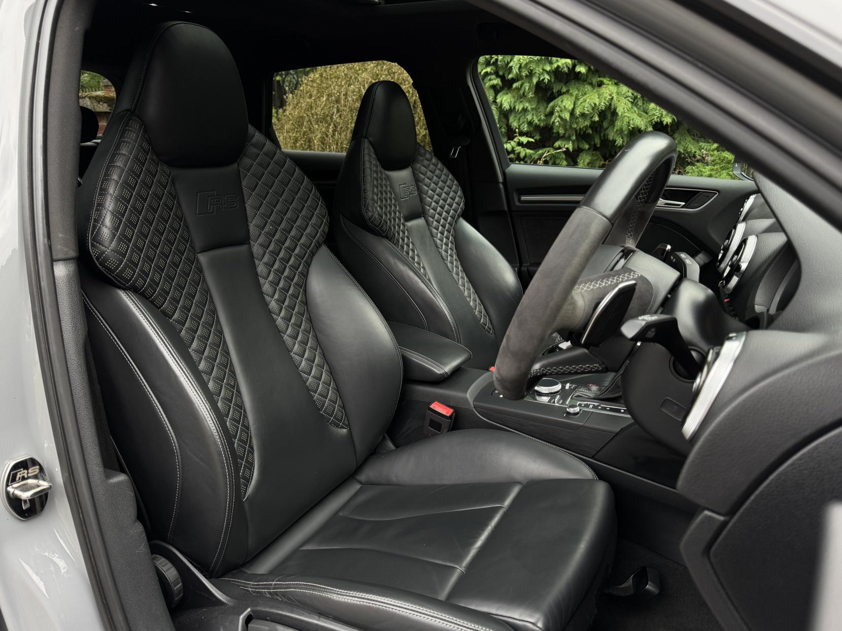 Audi RS3 2.5 TFSI Sportback 5dr Petrol S Tronic quattro Euro 6 (s/s) (400 ps)