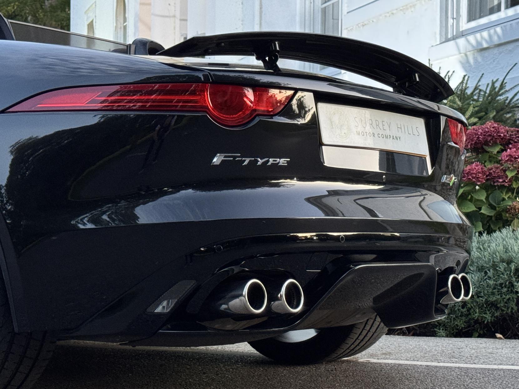 Jaguar F-Type 5.0 V8 R Convertible 2dr Petrol Auto AWD Euro 6 (s/s) (550 ps)
