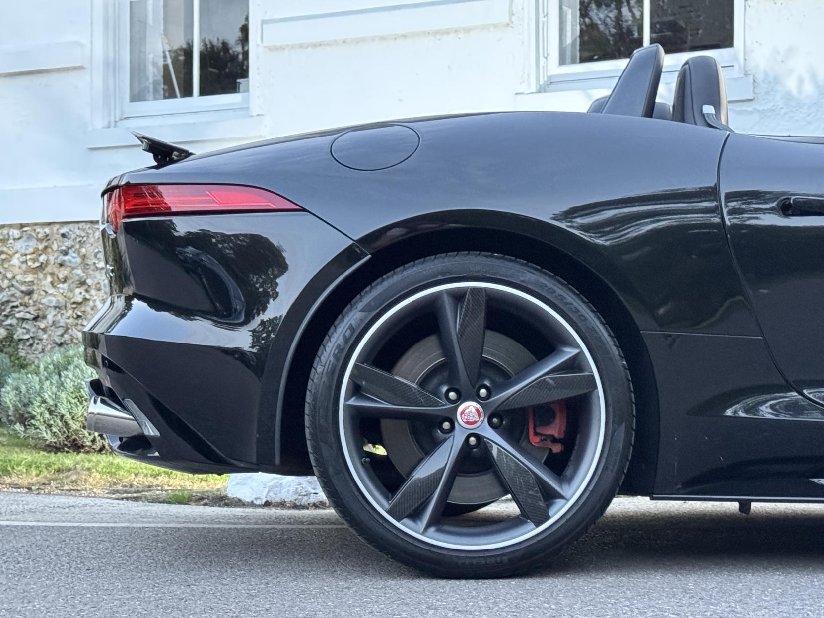 Jaguar F-Type 5.0 V8 R Convertible 2dr Petrol Auto AWD Euro 6 (s/s) (550 ps)