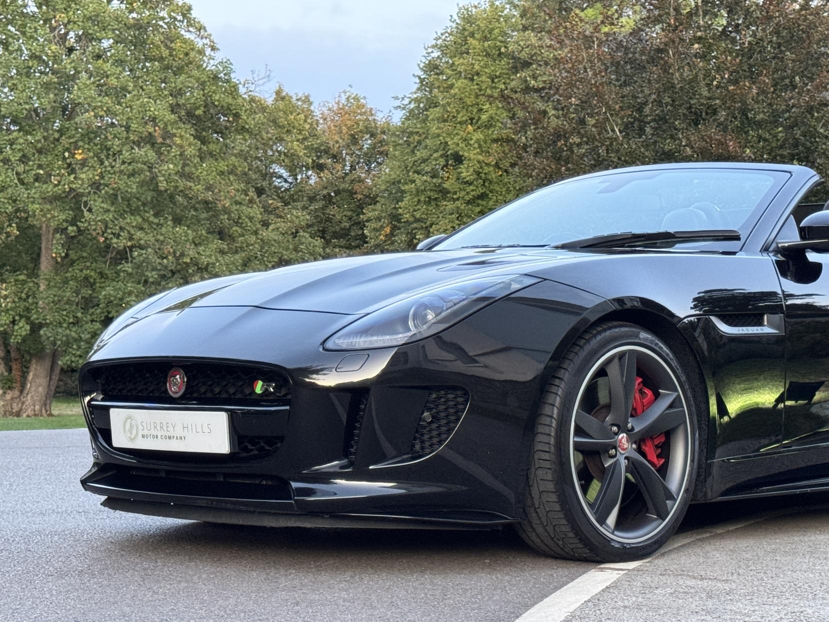 Jaguar F-Type 5.0 V8 R Convertible 2dr Petrol Auto AWD Euro 6 (s/s) (550 ps)