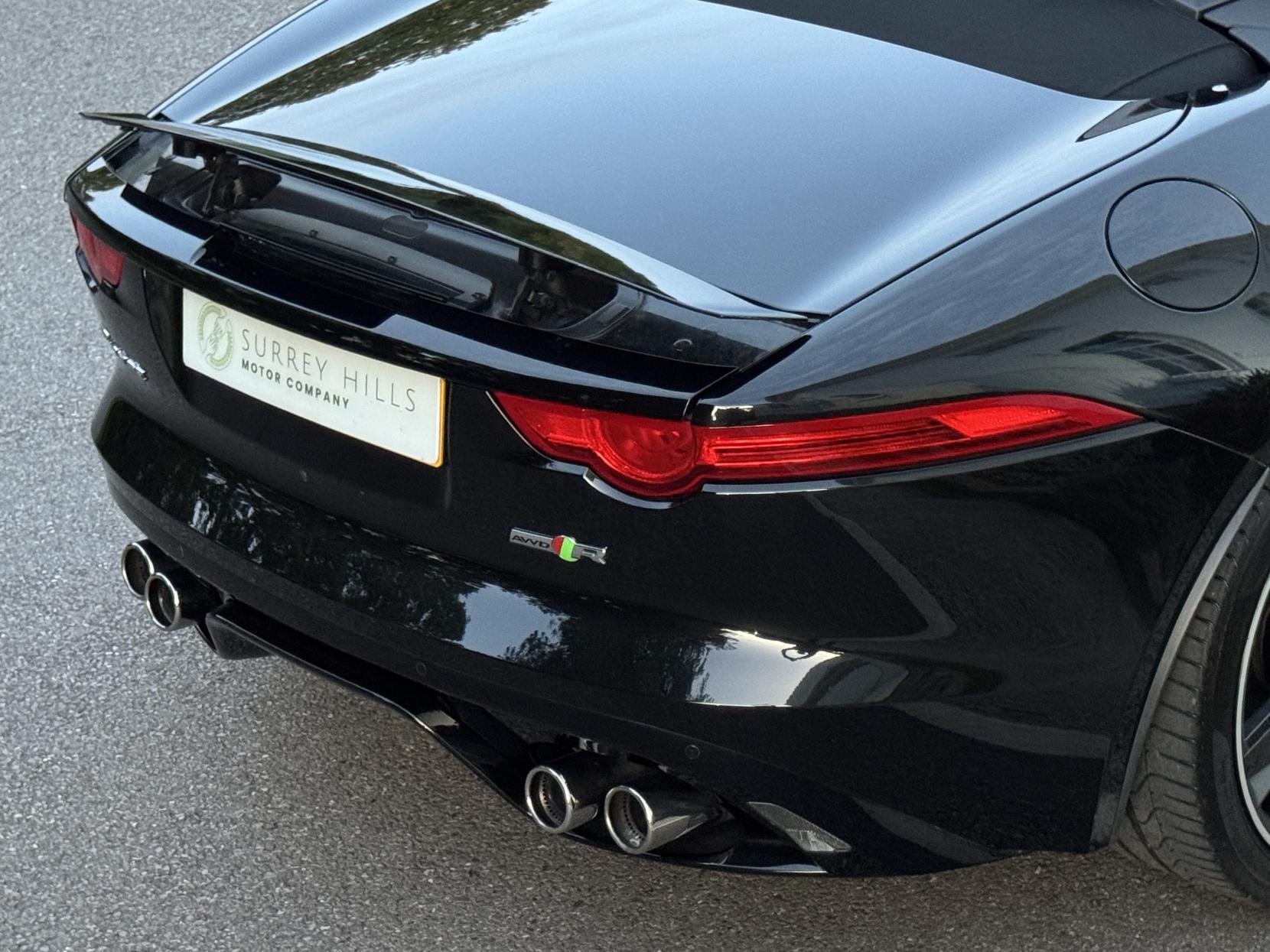 Jaguar F-Type 5.0 V8 R Convertible 2dr Petrol Auto AWD Euro 6 (s/s) (550 ps)