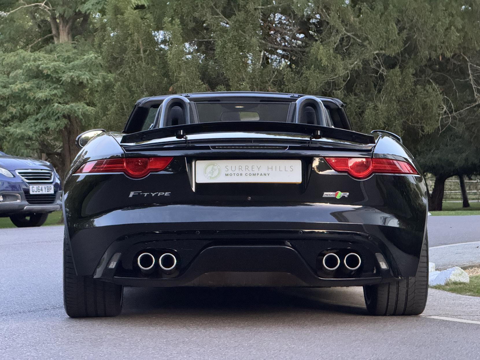 Jaguar F-Type 5.0 V8 R Convertible 2dr Petrol Auto AWD Euro 6 (s/s) (550 ps)