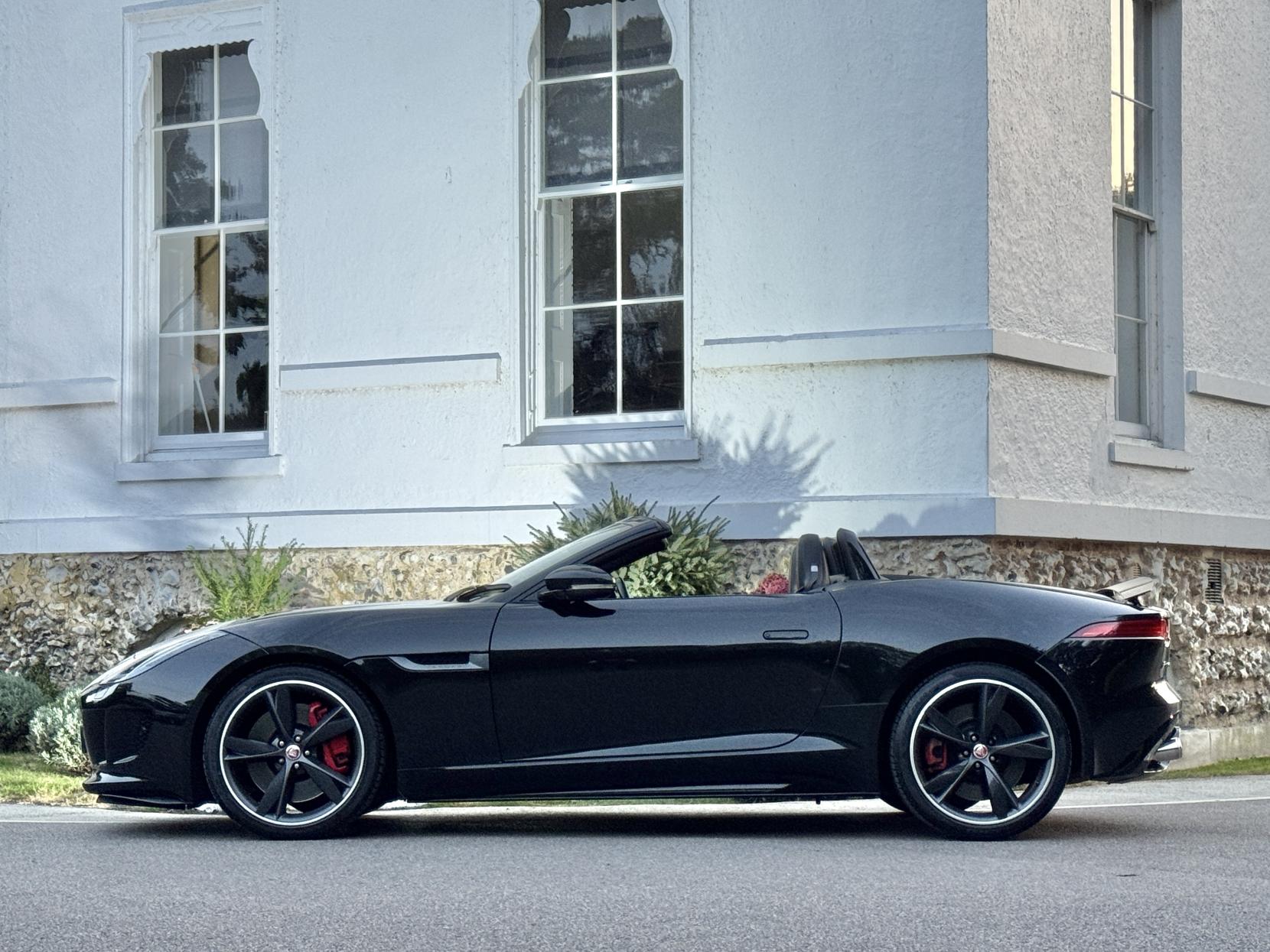 Jaguar F-Type 5.0 V8 R Convertible 2dr Petrol Auto AWD Euro 6 (s/s) (550 ps)