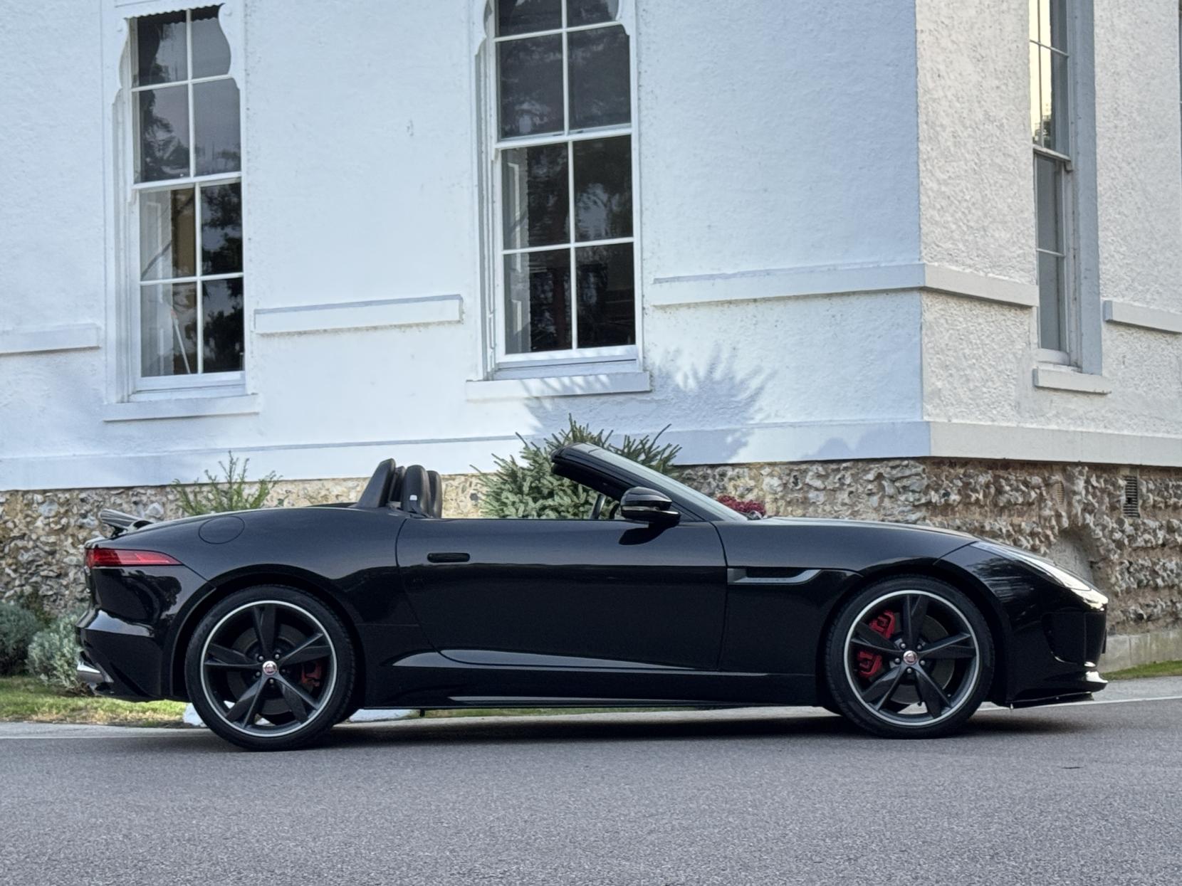 Jaguar F-Type 5.0 V8 R Convertible 2dr Petrol Auto AWD Euro 6 (s/s) (550 ps)