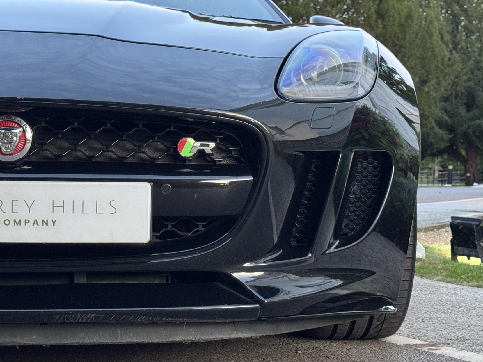 Jaguar F-Type 5.0 V8 R Convertible 2dr Petrol Auto AWD Euro 6 (s/s) (550 ps)