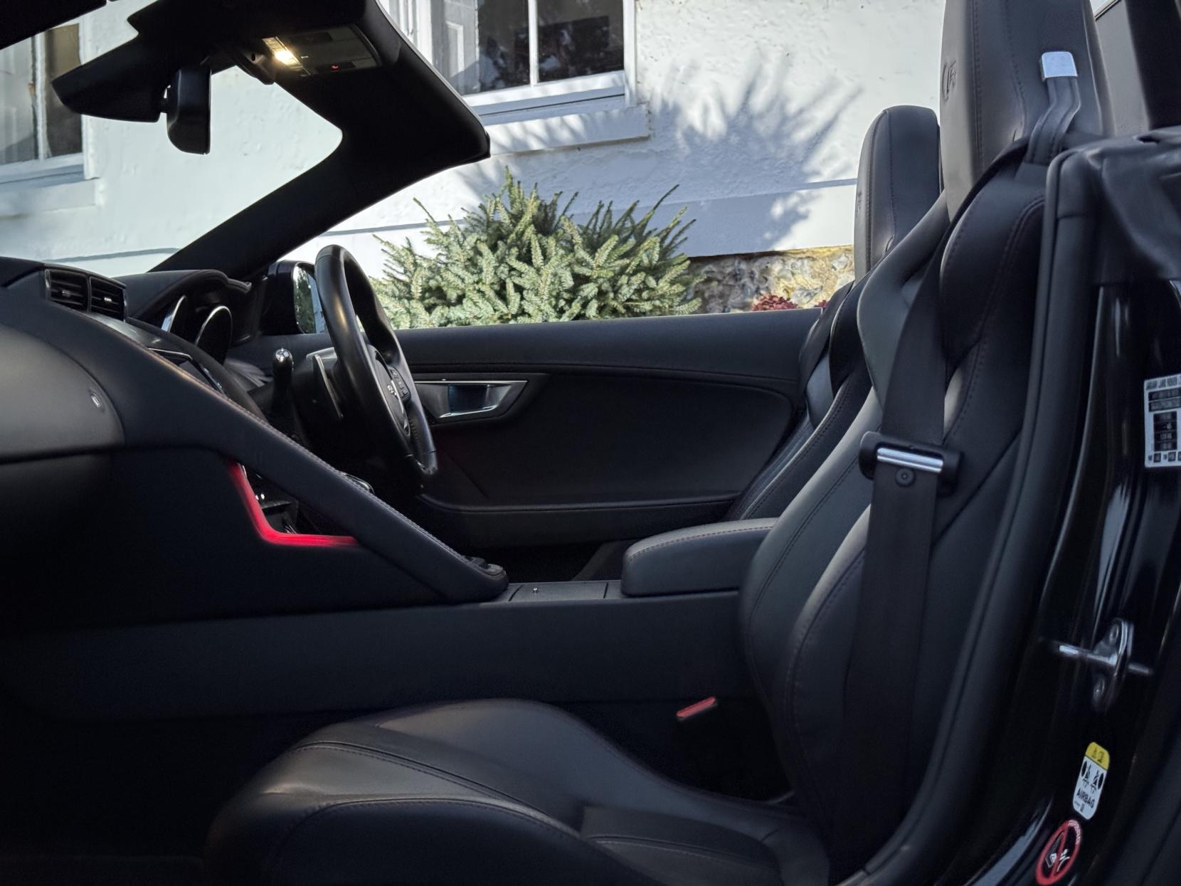 Jaguar F-Type 5.0 V8 R Convertible 2dr Petrol Auto AWD Euro 6 (s/s) (550 ps)