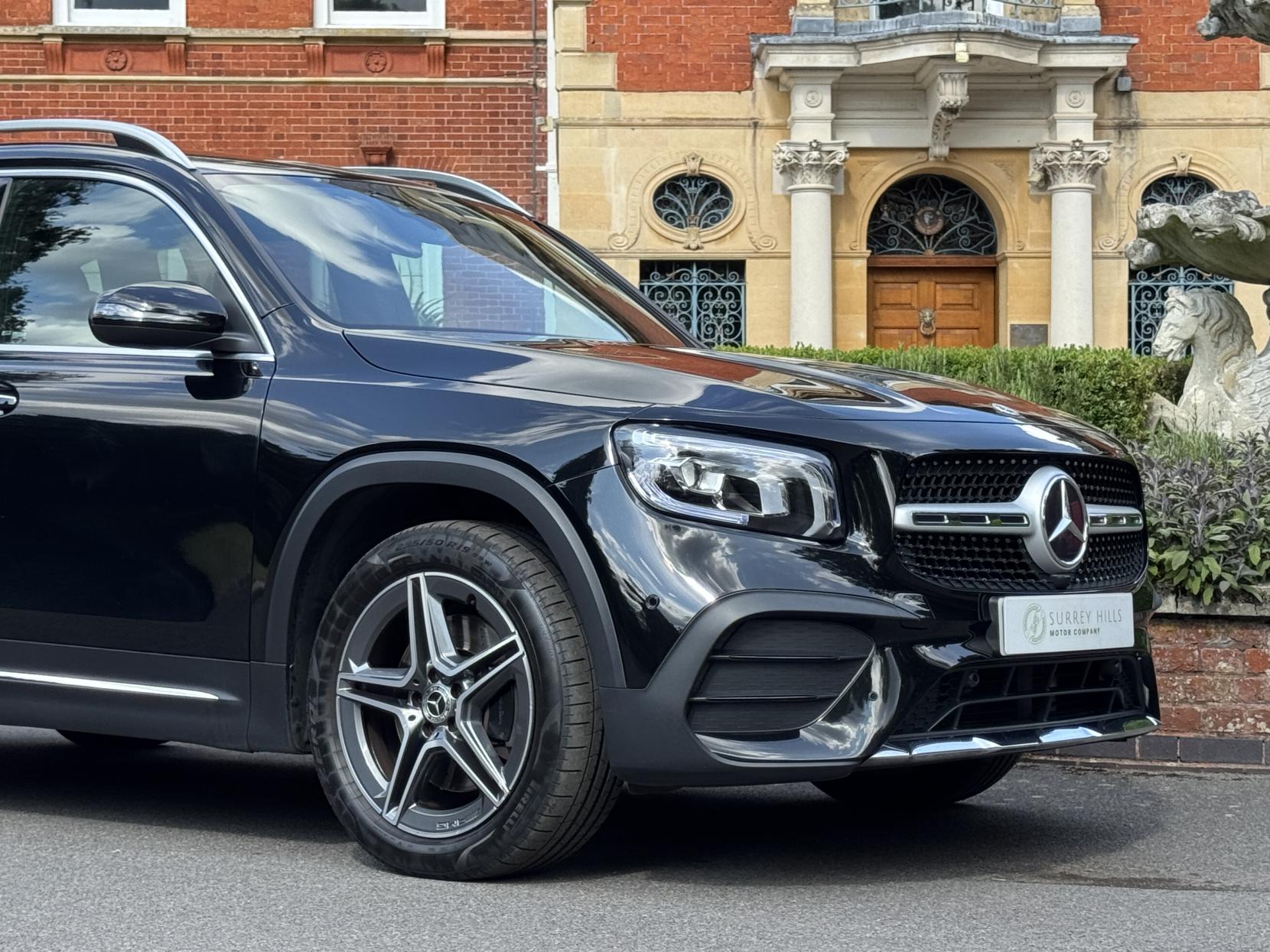 Mercedes-Benz GLB 2.0 GLB220d AMG Line (Premium) SUV 5dr Diesel 8G-DCT 4MATIC Euro 6 (s/s) (190 ps)