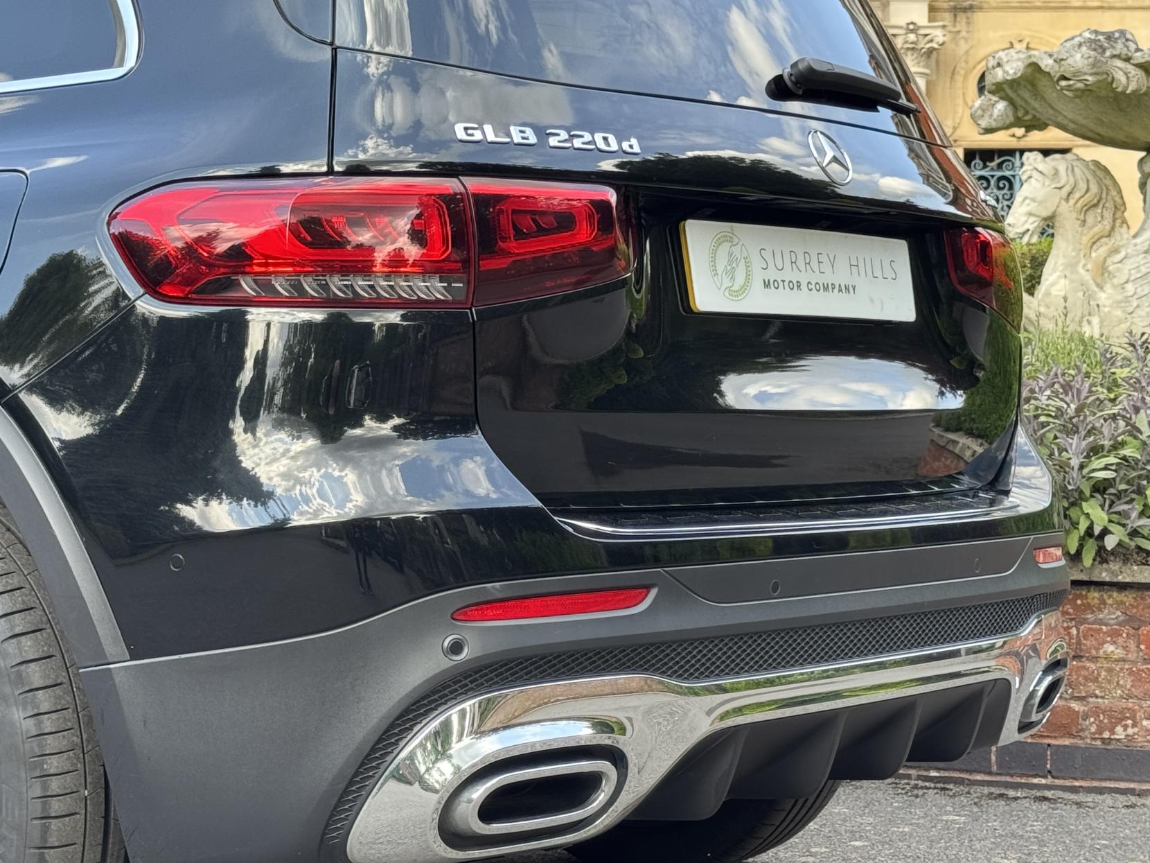 Mercedes-Benz GLB 2.0 GLB220d AMG Line (Premium) SUV 5dr Diesel 8G-DCT 4MATIC Euro 6 (s/s) (190 ps)