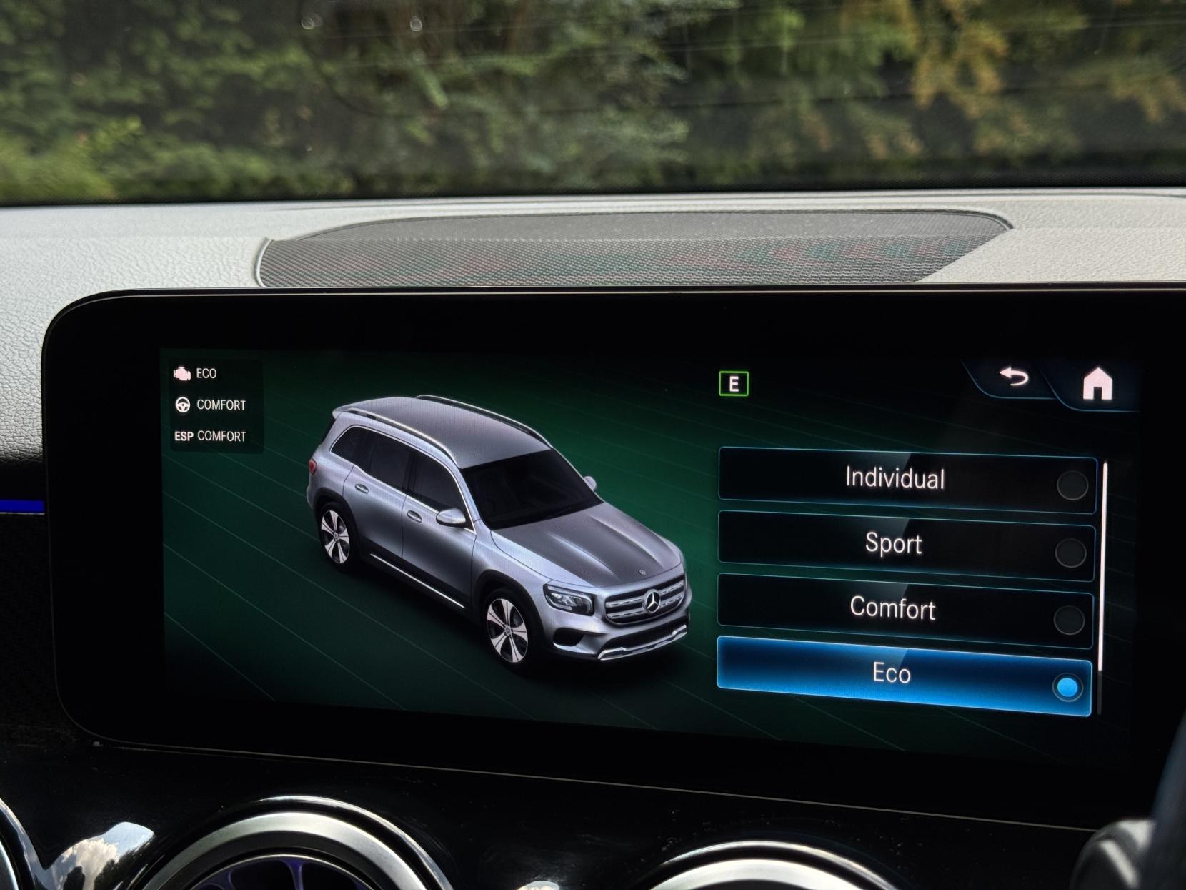 Mercedes-Benz GLB 2.0 GLB220d AMG Line (Premium) SUV 5dr Diesel 8G-DCT 4MATIC Euro 6 (s/s) (190 ps)