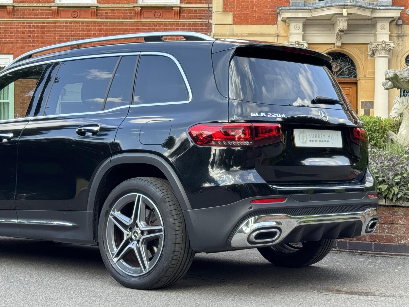 Mercedes-Benz GLB 2.0 GLB220d AMG Line (Premium) SUV 5dr Diesel 8G-DCT 4MATIC Euro 6 (s/s) (190 ps)