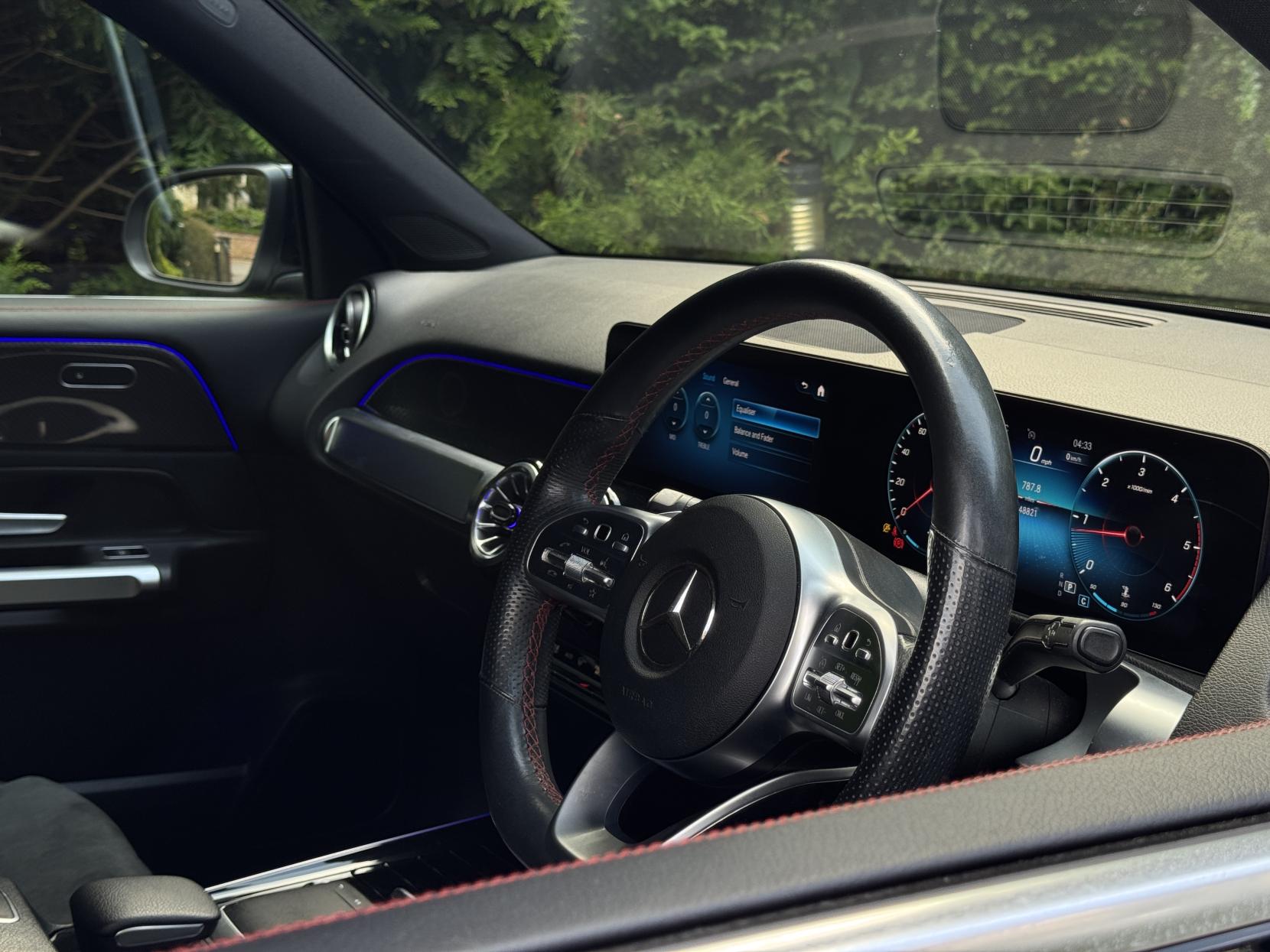 Mercedes-Benz GLB 2.0 GLB220d AMG Line (Premium) SUV 5dr Diesel 8G-DCT 4MATIC Euro 6 (s/s) (190 ps)