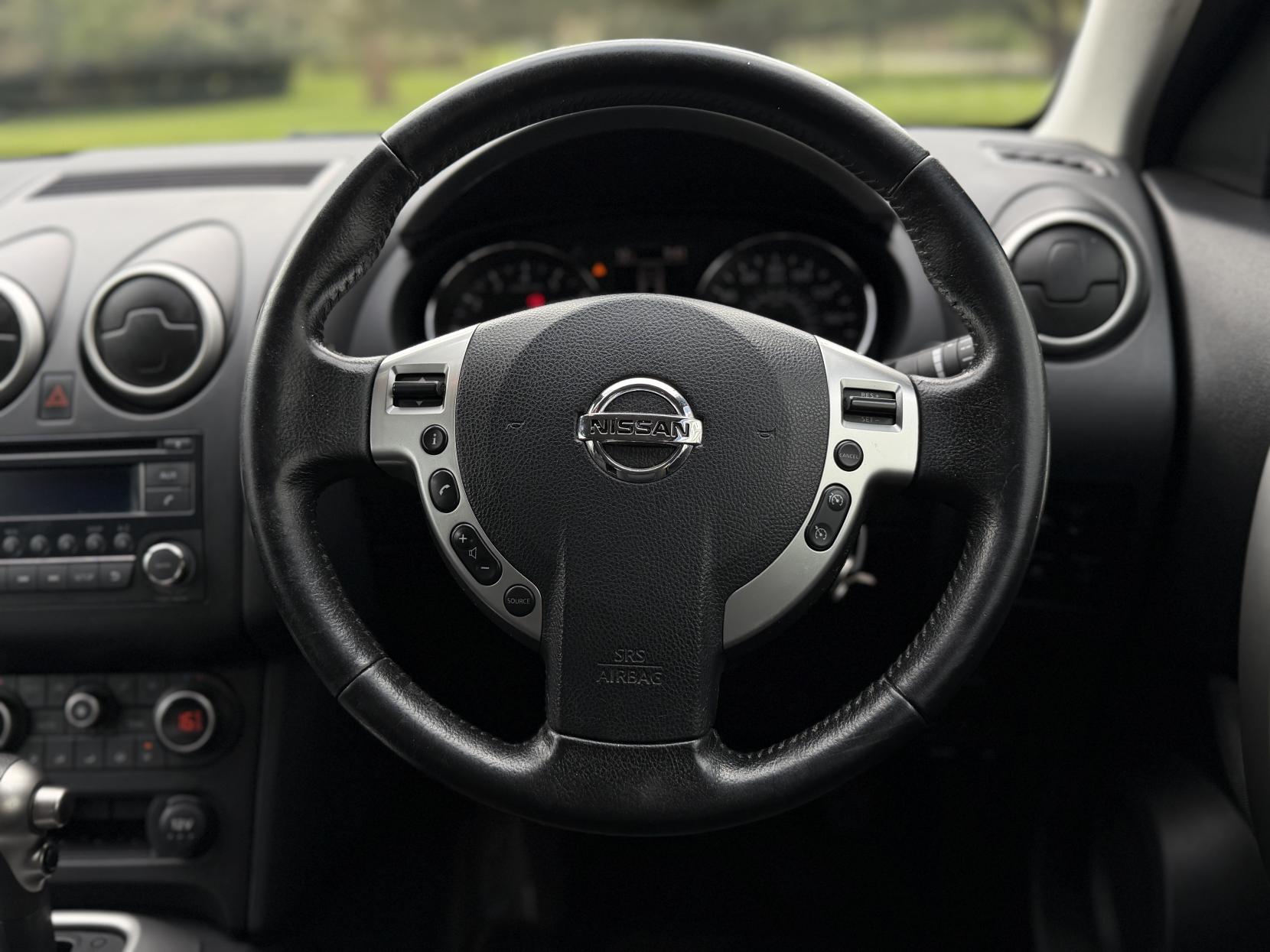 Nissan Qashqai 1.6 Acenta SUV 5dr Petrol CVT 2WD Euro 5 (117 ps)