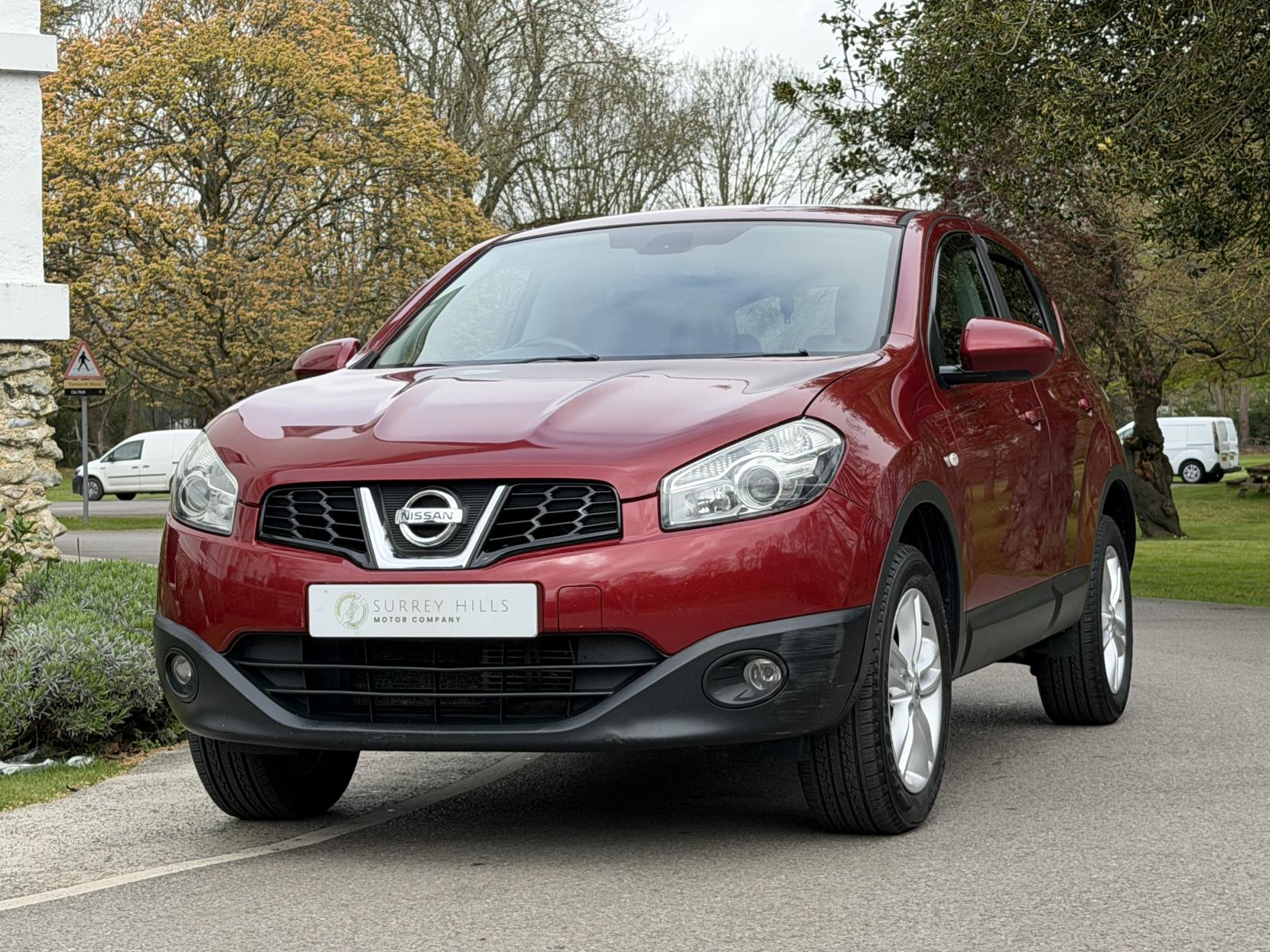 Nissan Qashqai 1.6 Acenta SUV 5dr Petrol CVT 2WD Euro 5 (117 ps)