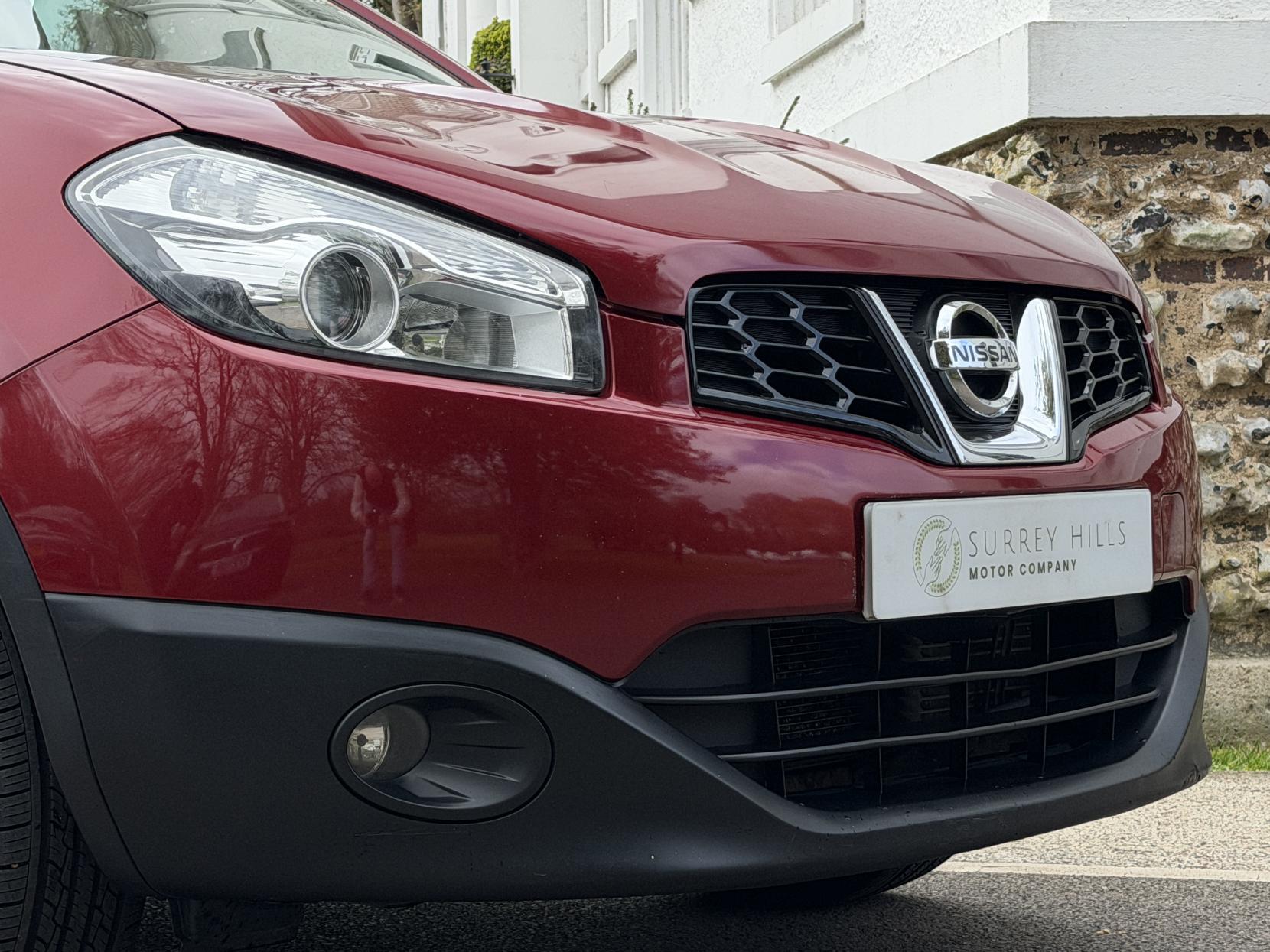 Nissan Qashqai 1.6 Acenta SUV 5dr Petrol CVT 2WD Euro 5 (117 ps)